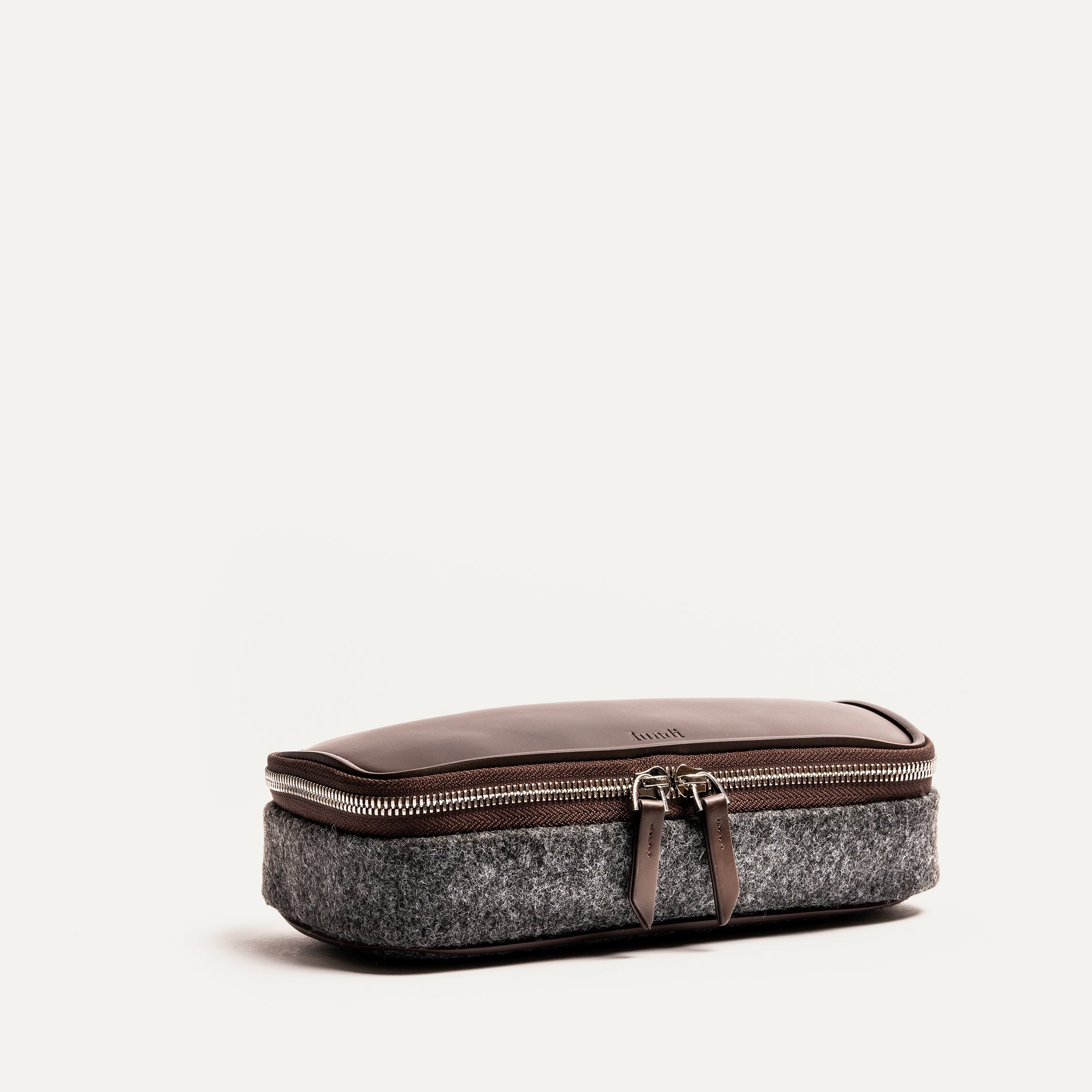 lundi Toiletry Bag | JULIET Brown