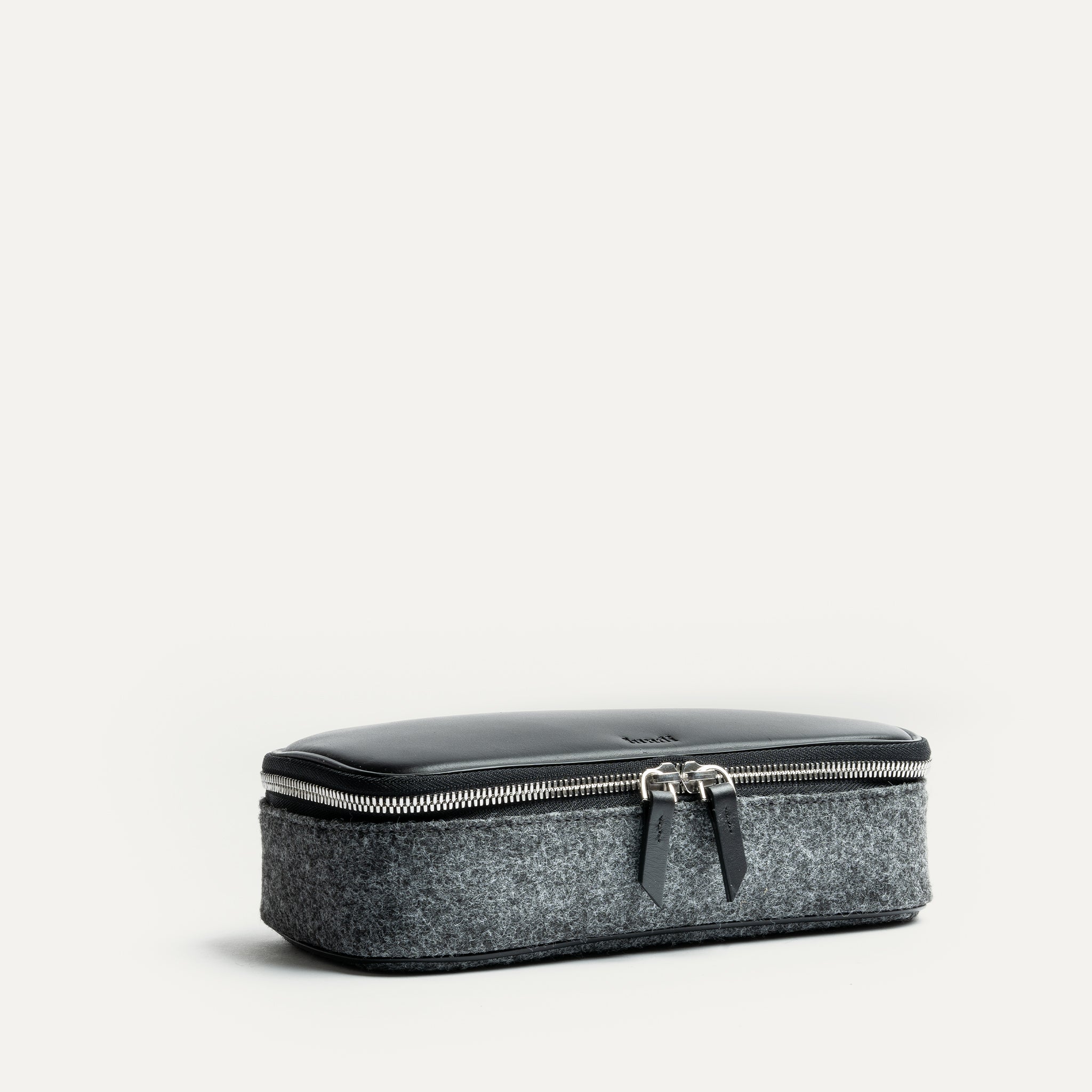 lundi Toiletry Bag | JULIET Black