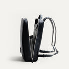 sac à dos homme travail avec une ouverture large et des espaces intérieurs bien structurés.