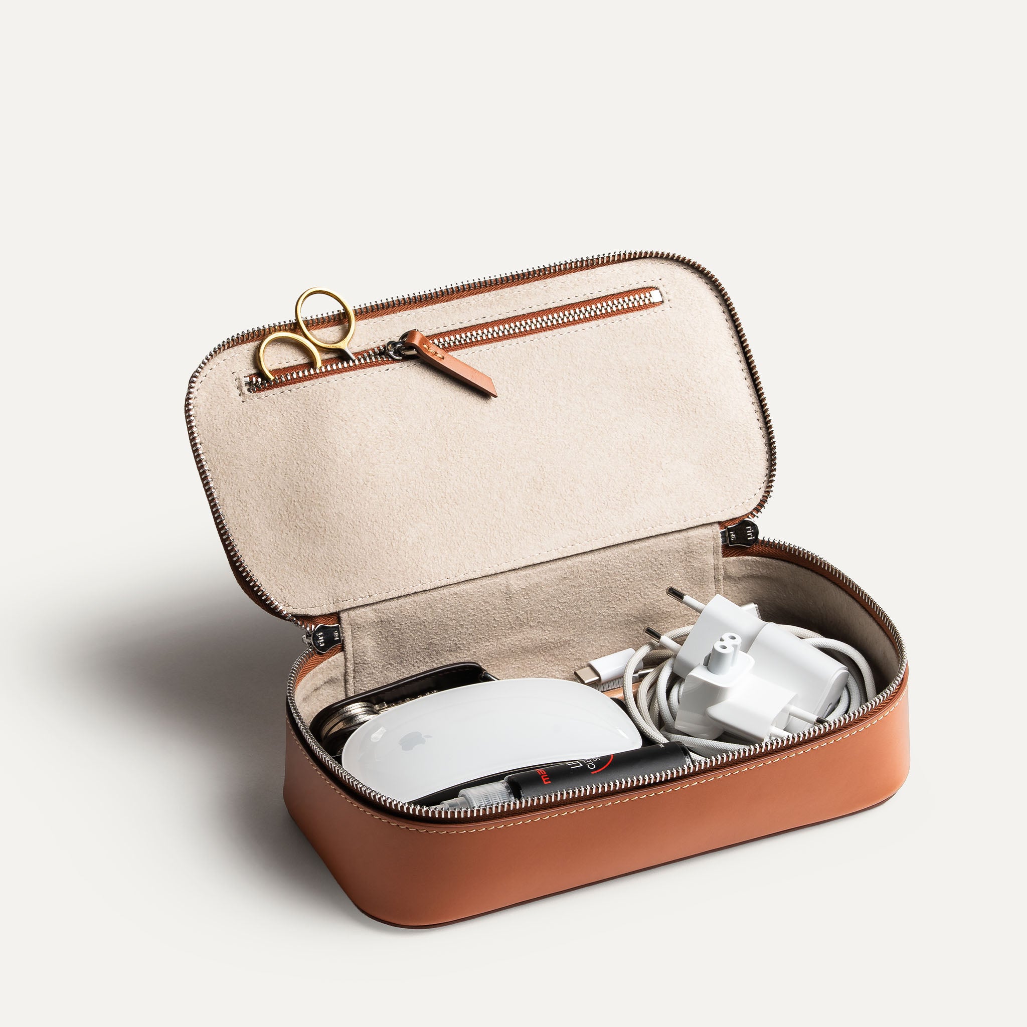 Trousse de toilette pratique pour ranger vos affaires de bureau.