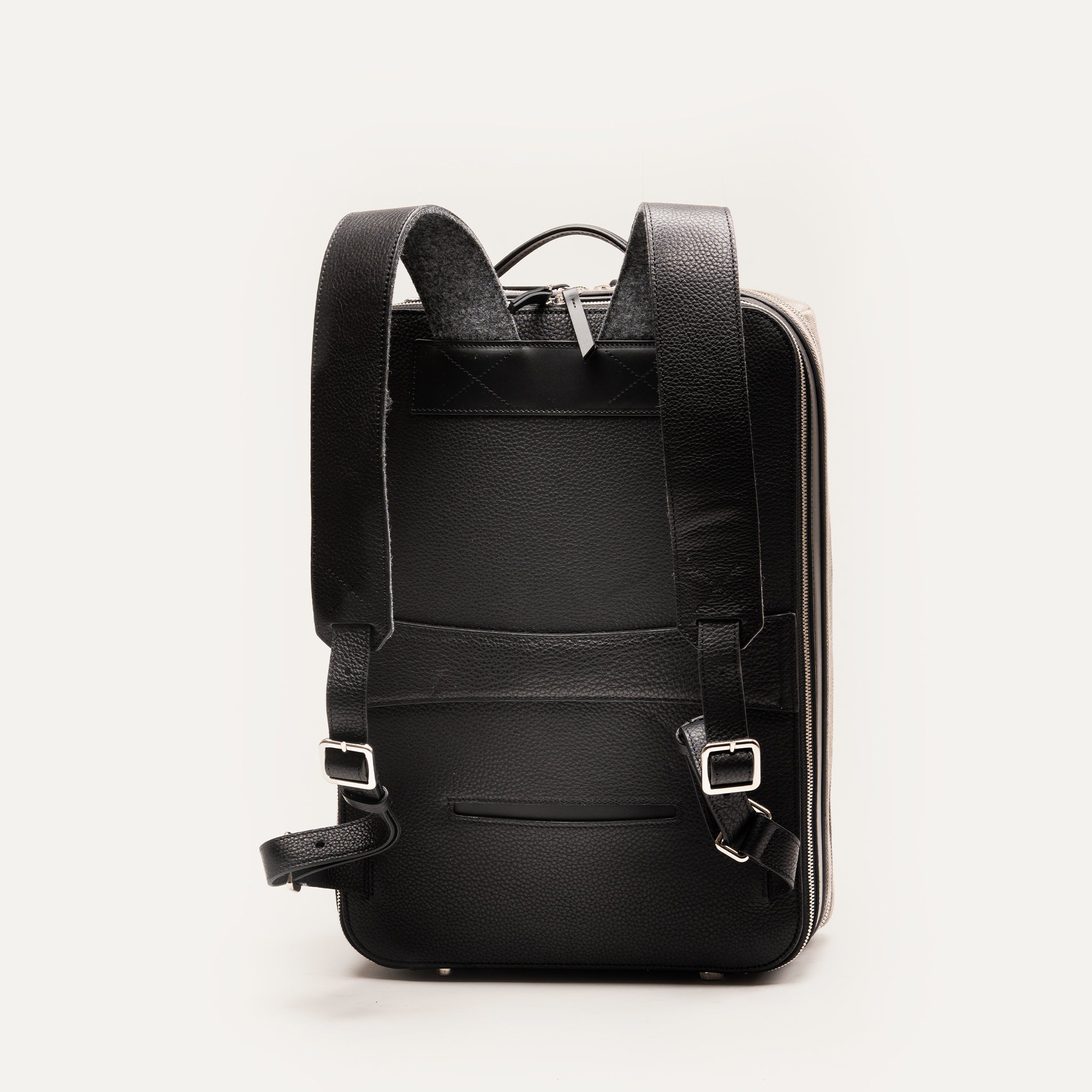 Sac à dos homme luxe équipé d'un passant trolley