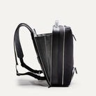 Sac à dos en cuir homme avec bretelles ajustables au format fin et fonctionnel avec double compartiment