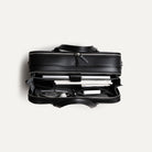 Attaché case conçu pour 36 heures avec un compartiment dressing et office.