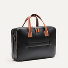 Briefcase pensé par lundi pour être fonctionnel et vous donner un style élégant.