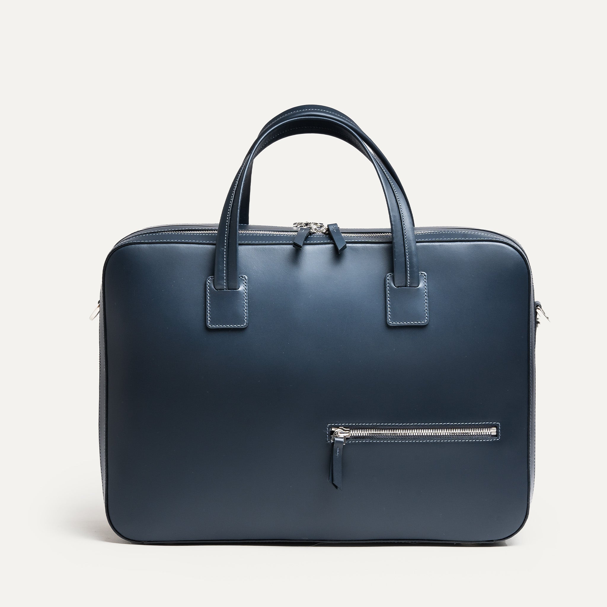 Sac à main homme en cuir marine.