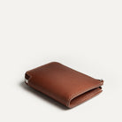 Portefeuille homme luxe pensé par lundi pour ses clients en recherchent d'élégance.