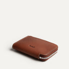 Portefeuille cuir Clovis pensé par lundi pour ses clients exigeant en recherche d'élégance et de fonctionnalités.