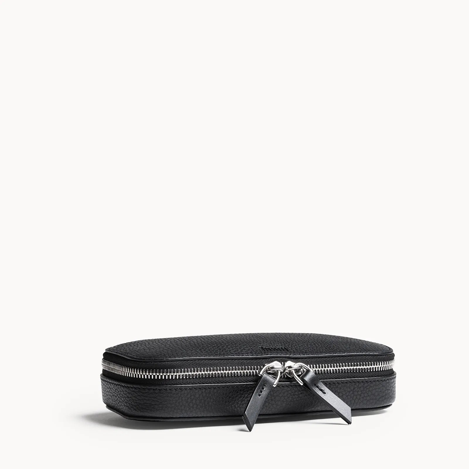 Trousse de toilette lundi en cuir grainé noir