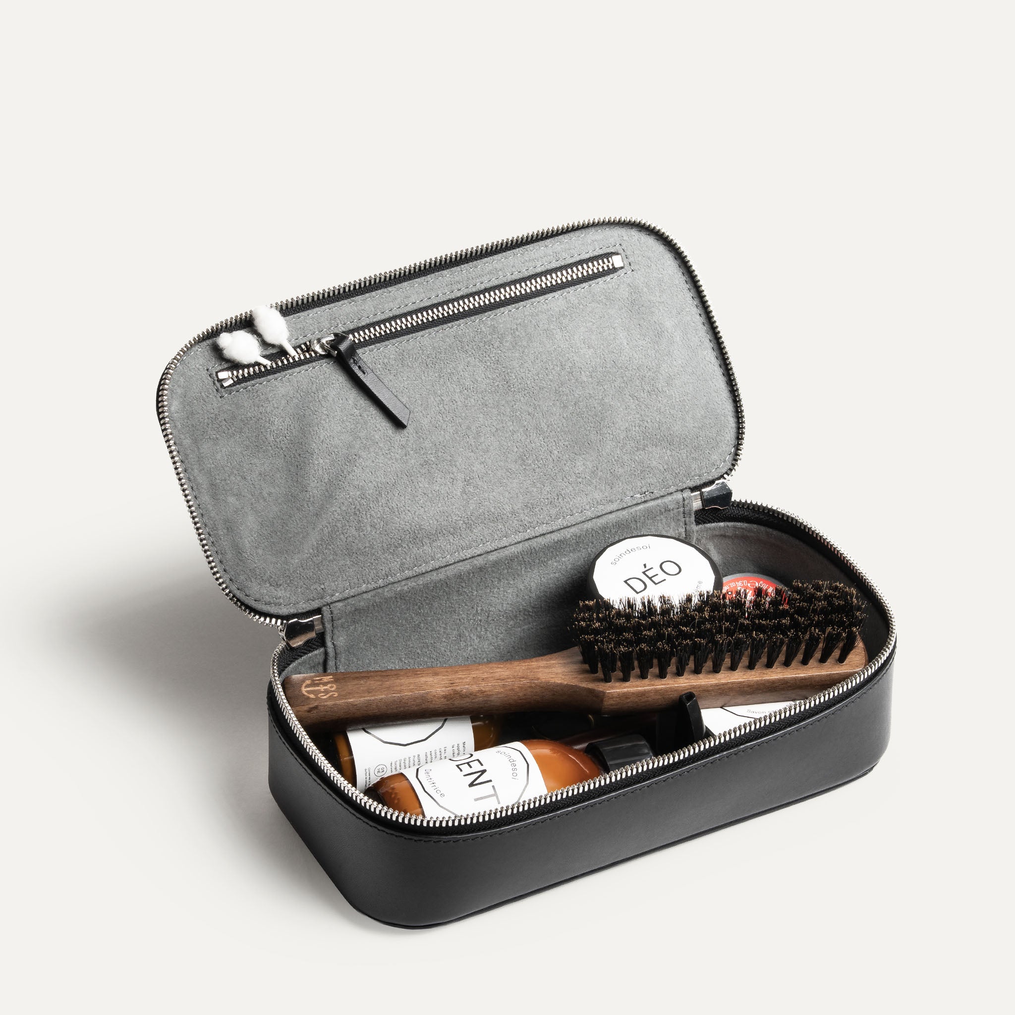 Trousse de toilette homme luxe avec une capacité de rangement pratique pour vos accessoires.