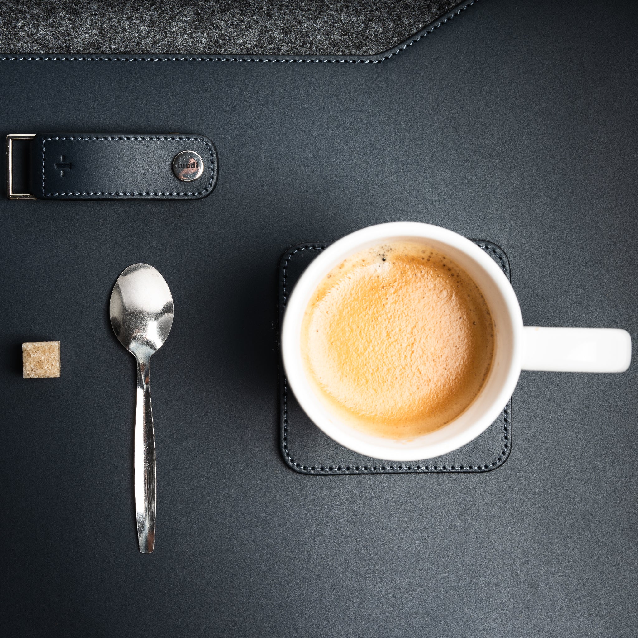 Sous tasse élégant pour un bureau