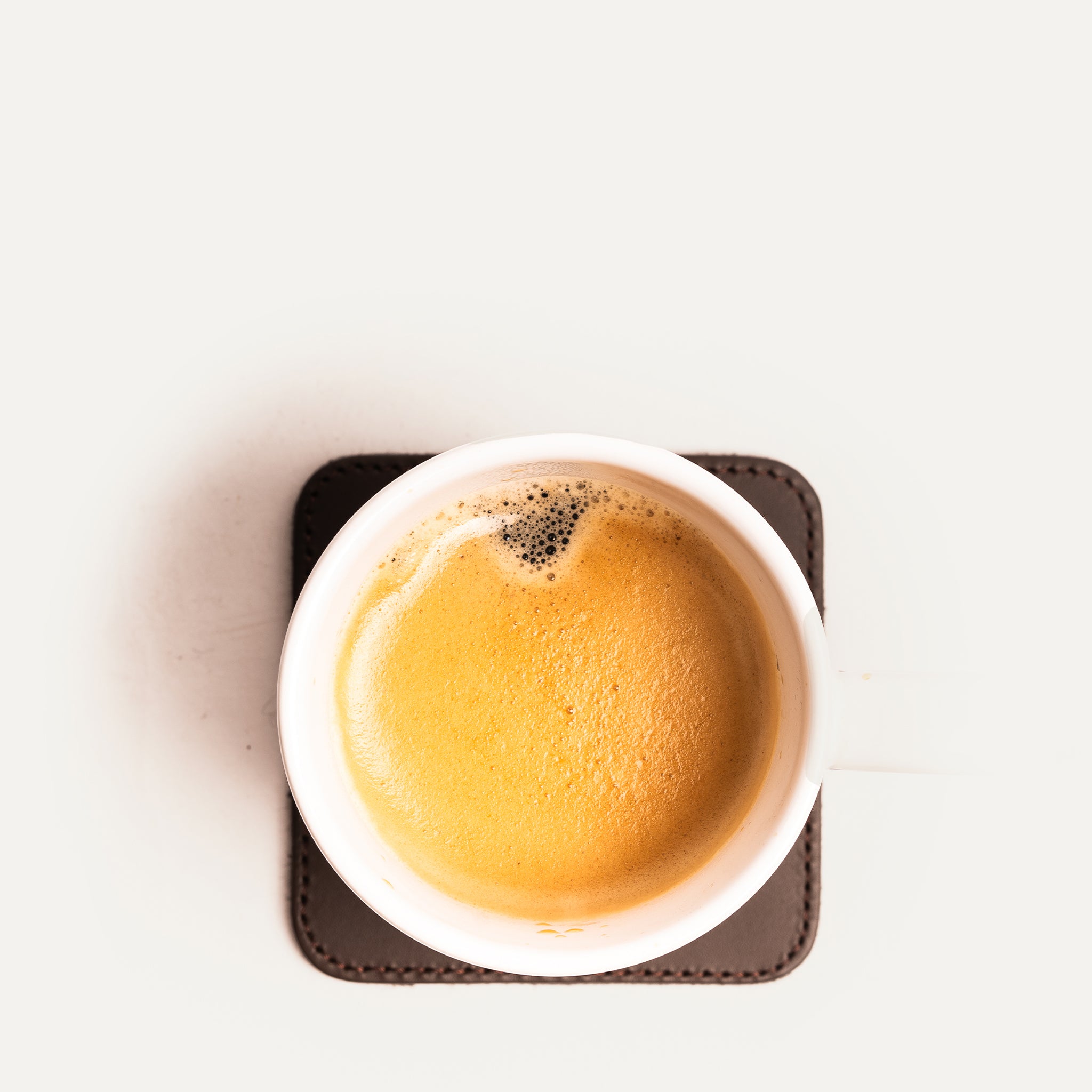 Dessous de verre en cuir