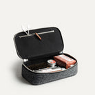Trousse de toilette avion compacte en cuir noir