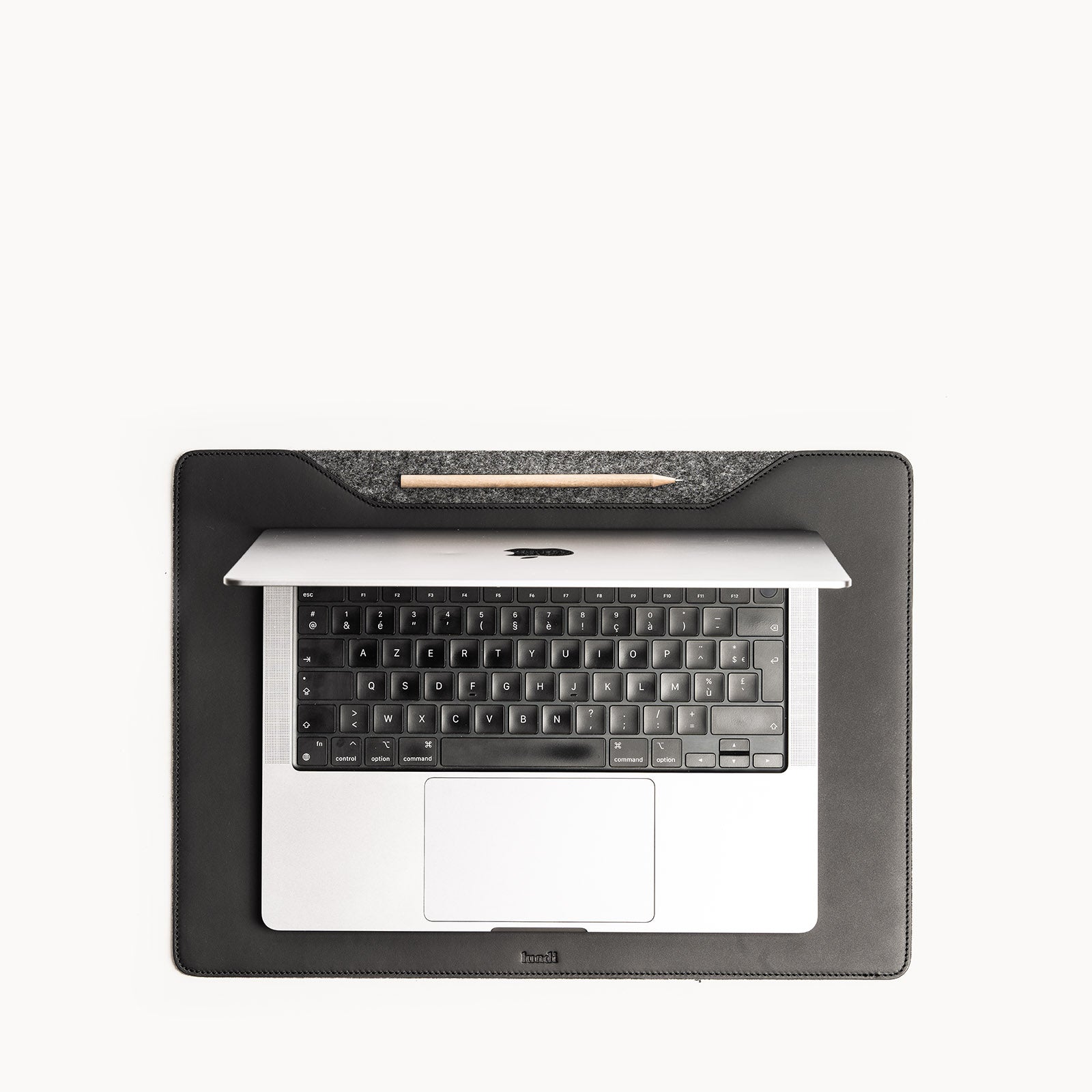 Sous main bureau, modèle Leo, en cuir noir
