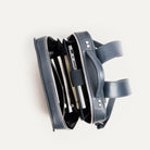 sac à dos cabine avion 40x20x25 en cuir homme, parfait pour les déplacements.