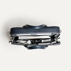 Organisation interne d’un porte document spacieux pensé par lundi.