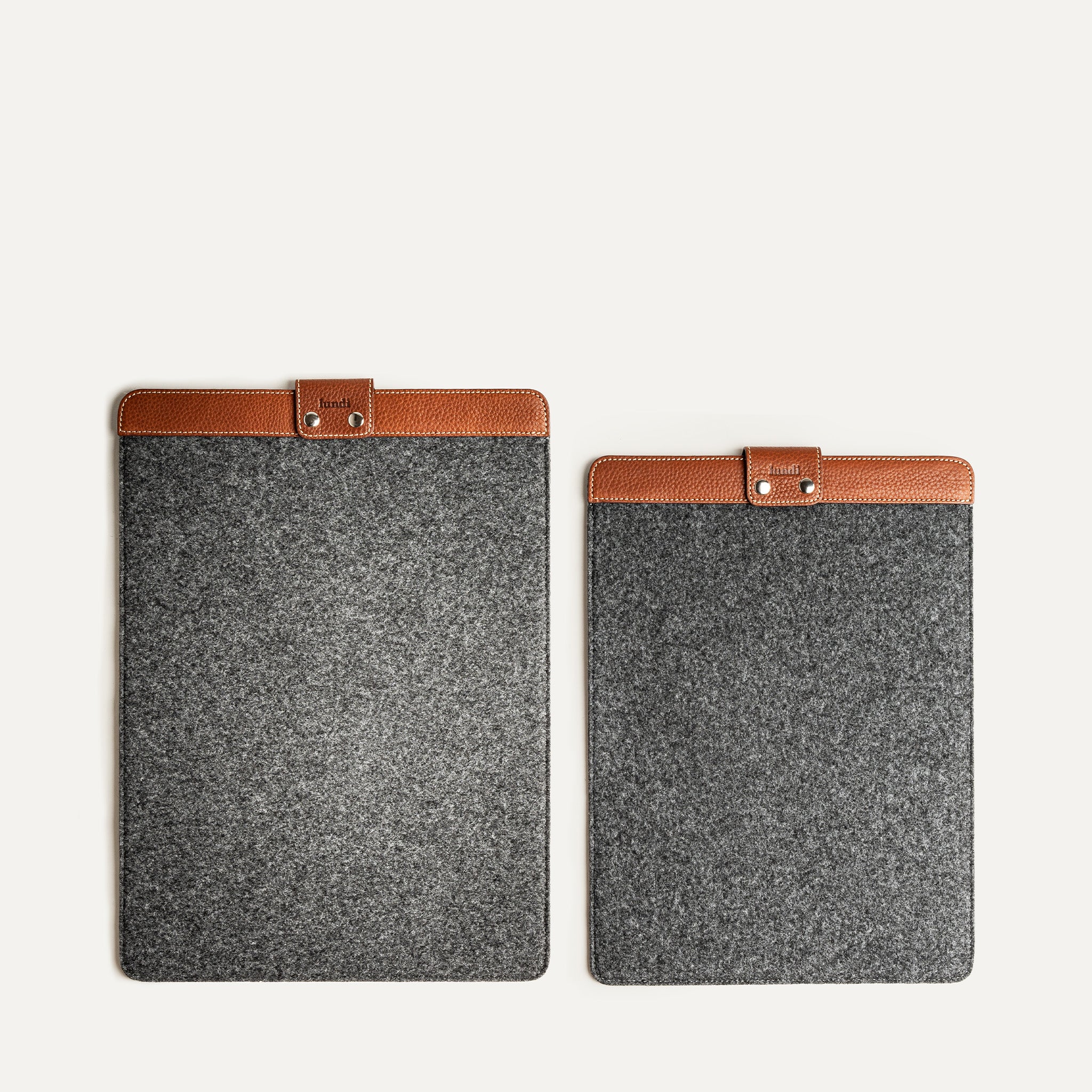 Housse d’ordinateur FLORA en deux tailles, cuir cognac pour 14 et 16 pouces