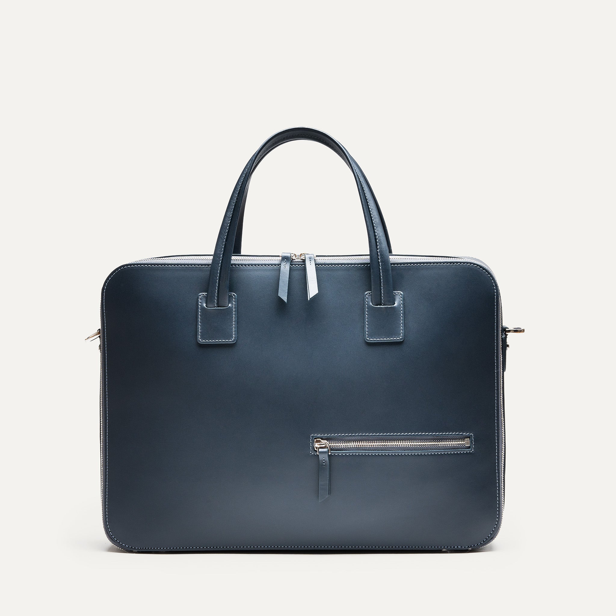 Briefcase en cuir marine.