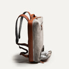 sac à dos cabine avion 40x20x25 avec un compartiment extérieur pour câbles et chargeurs.