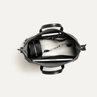 Sac de sport homme en cuir noir, intérieur Alcantara avec compartiment chaussures et ordinateur.