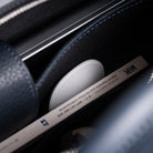 Sac cuir homme avec poche intérieure dédiée aux accessoires du quotidien.