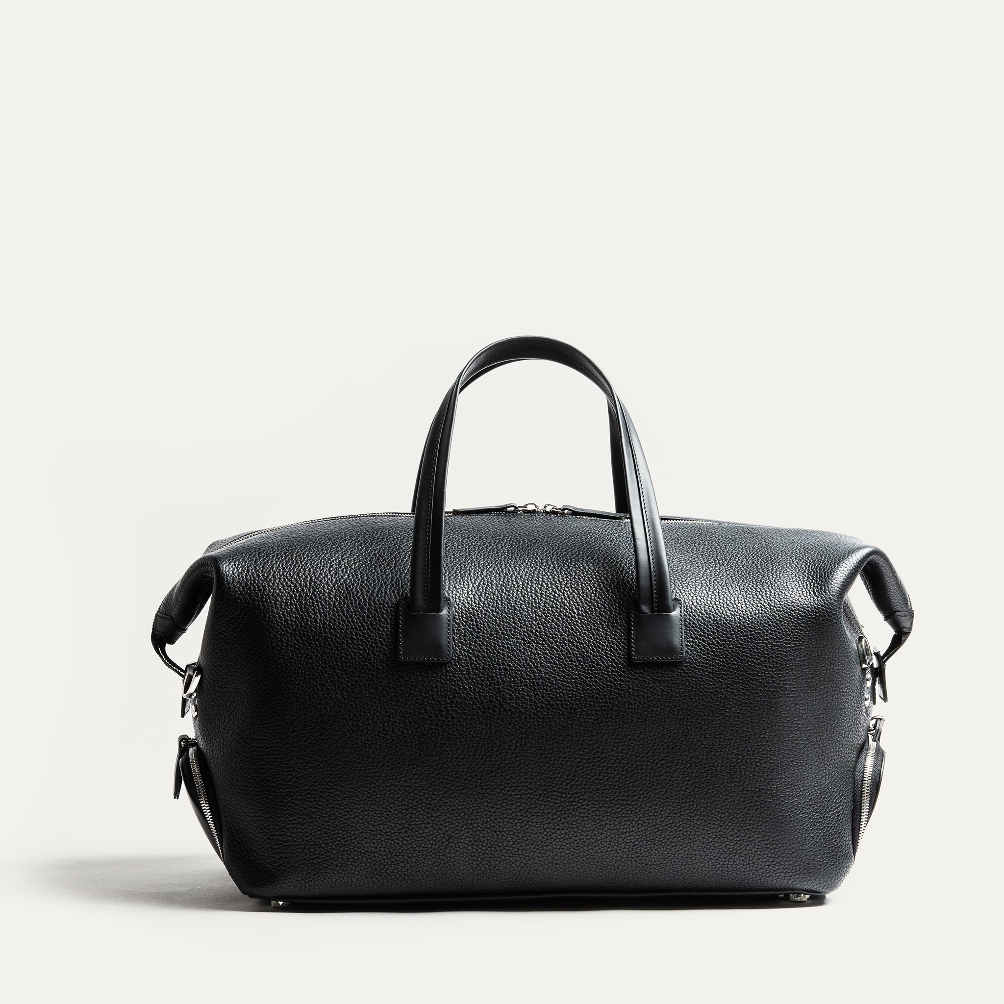 Sac de voyage WILSON conçu par lundi pour ses clients voyageurs en demande d'élégance et de fonctionnalités pratique.