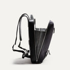 Intérieur d’un sac à dos homme travail, compartiments pratiques et finition haut de gamme.