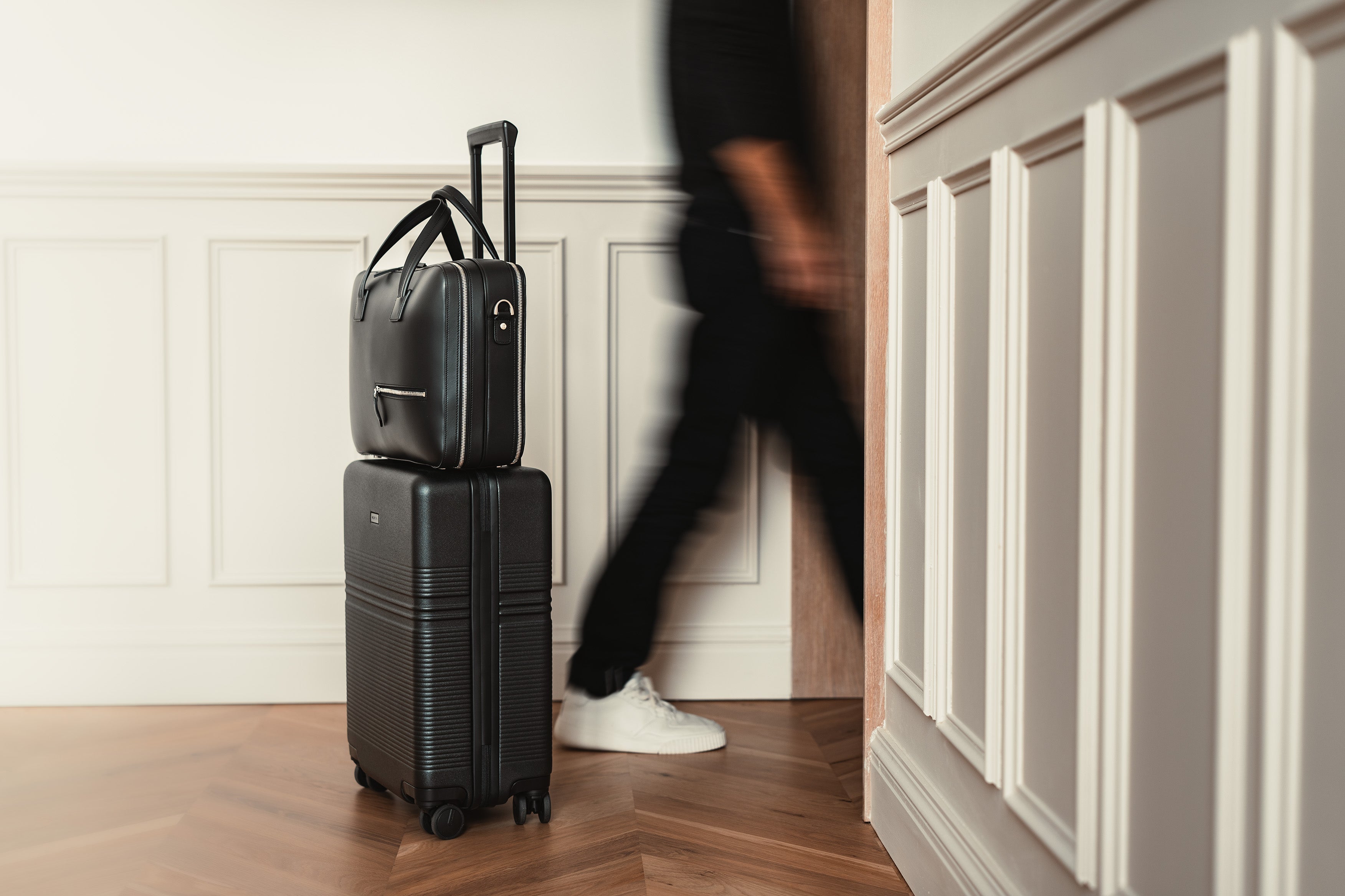 L'art du design utile : derrière les lignes épurées des sacs lundi