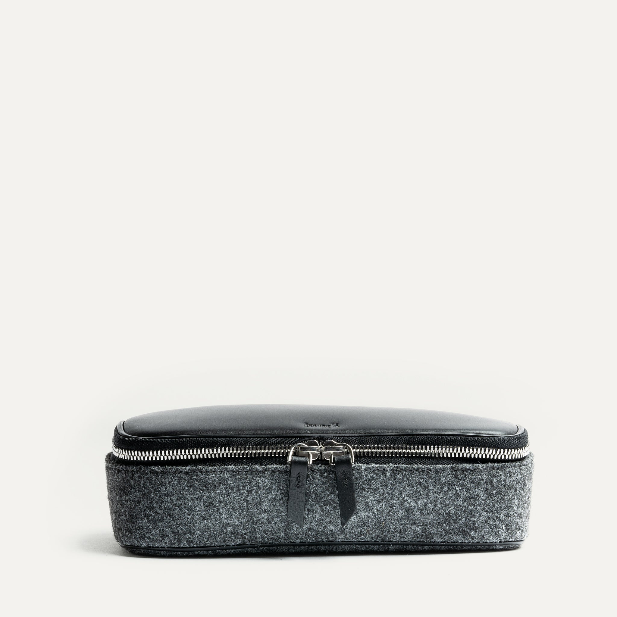 lundi Toiletry Bag | JULIET Black