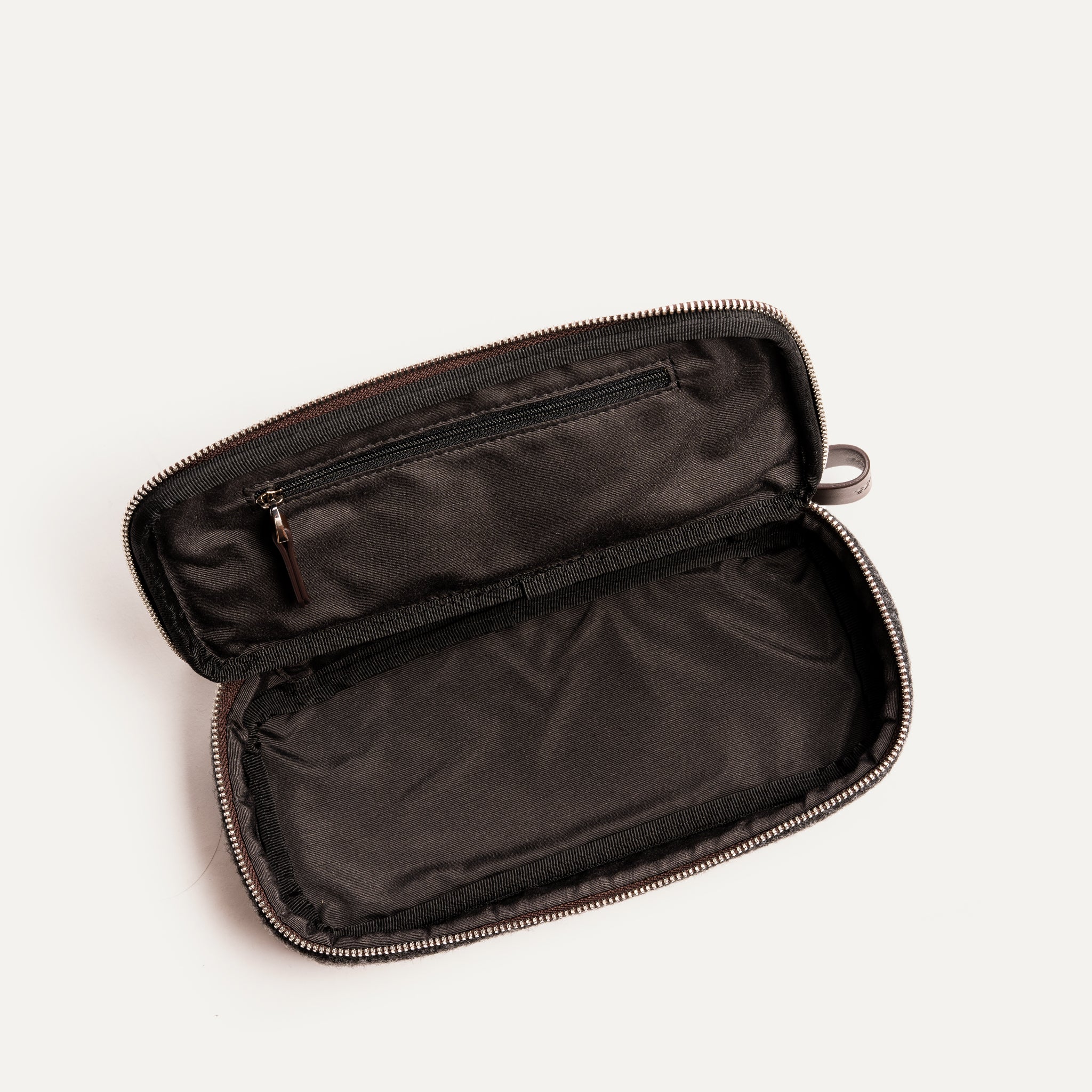 lundi Toiletry Bag | JULIET Brown