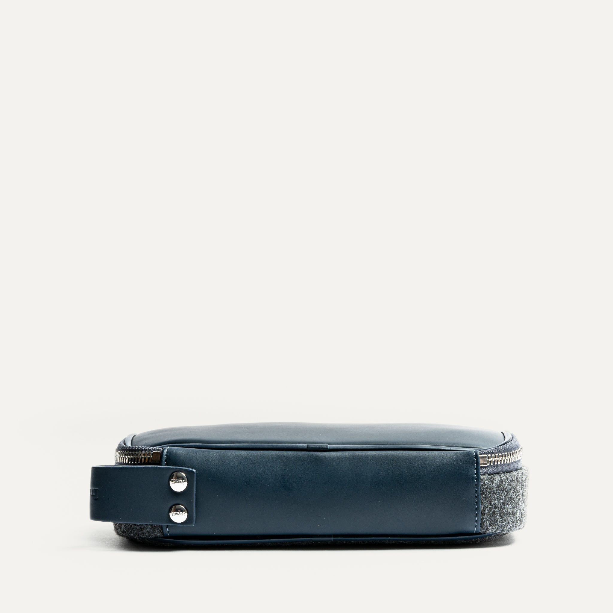 lundi Toiletry Bag | JULIET Navy