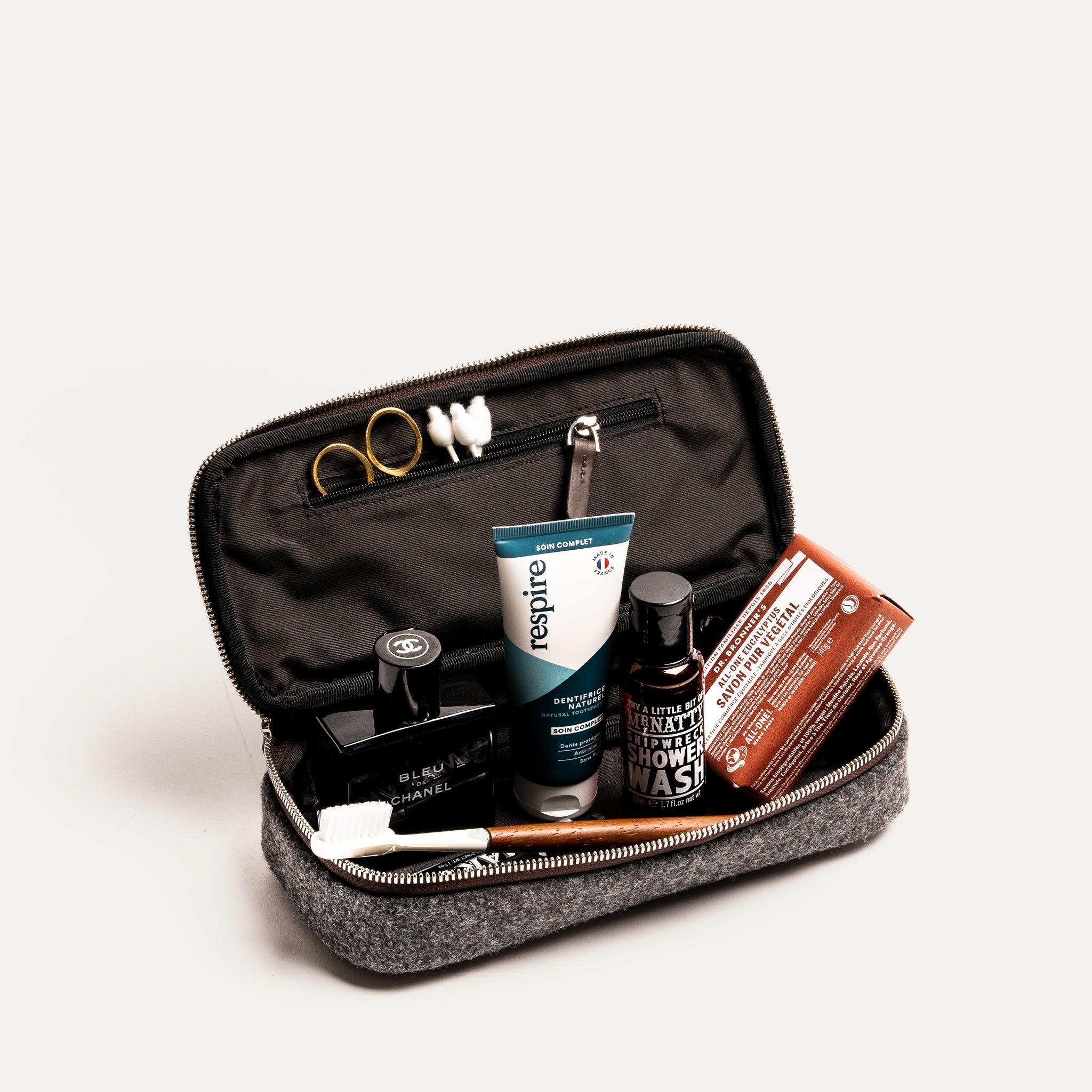 lundi Toiletry Bag | JULIET Brown