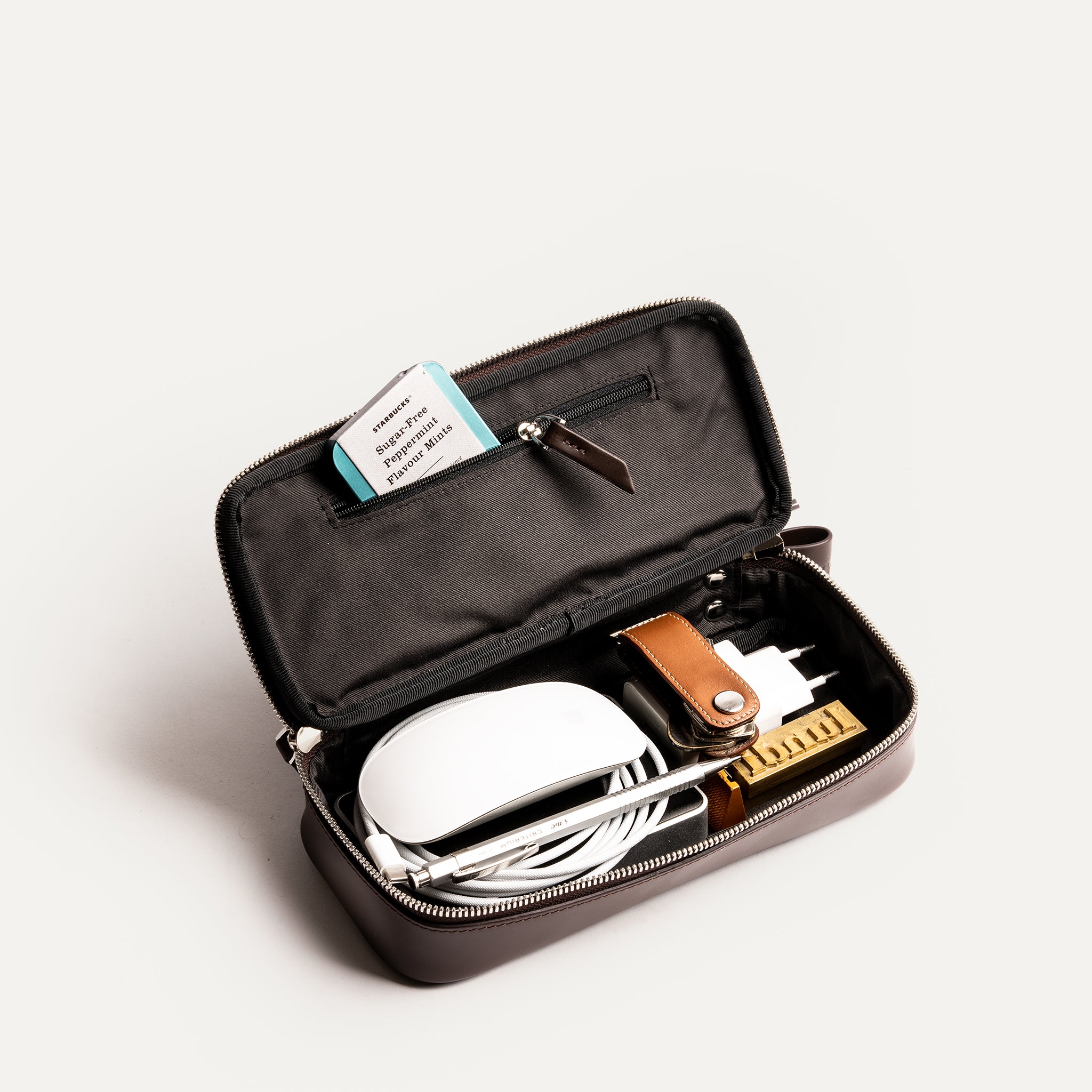 lundi Toiletry Bag | GINA Brown