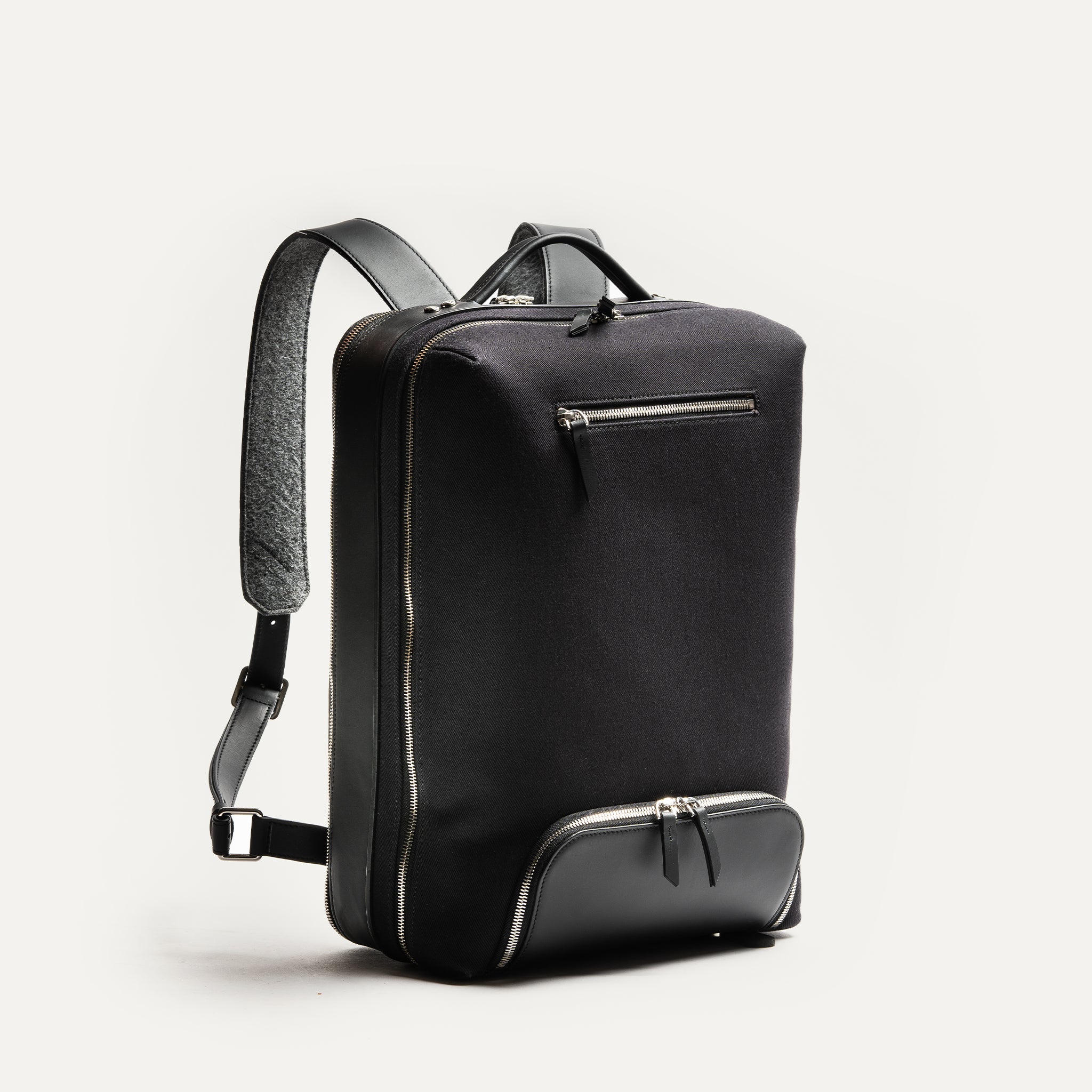 ANTOINE, Black | lundi 36-hour Backpack in cotton and leather