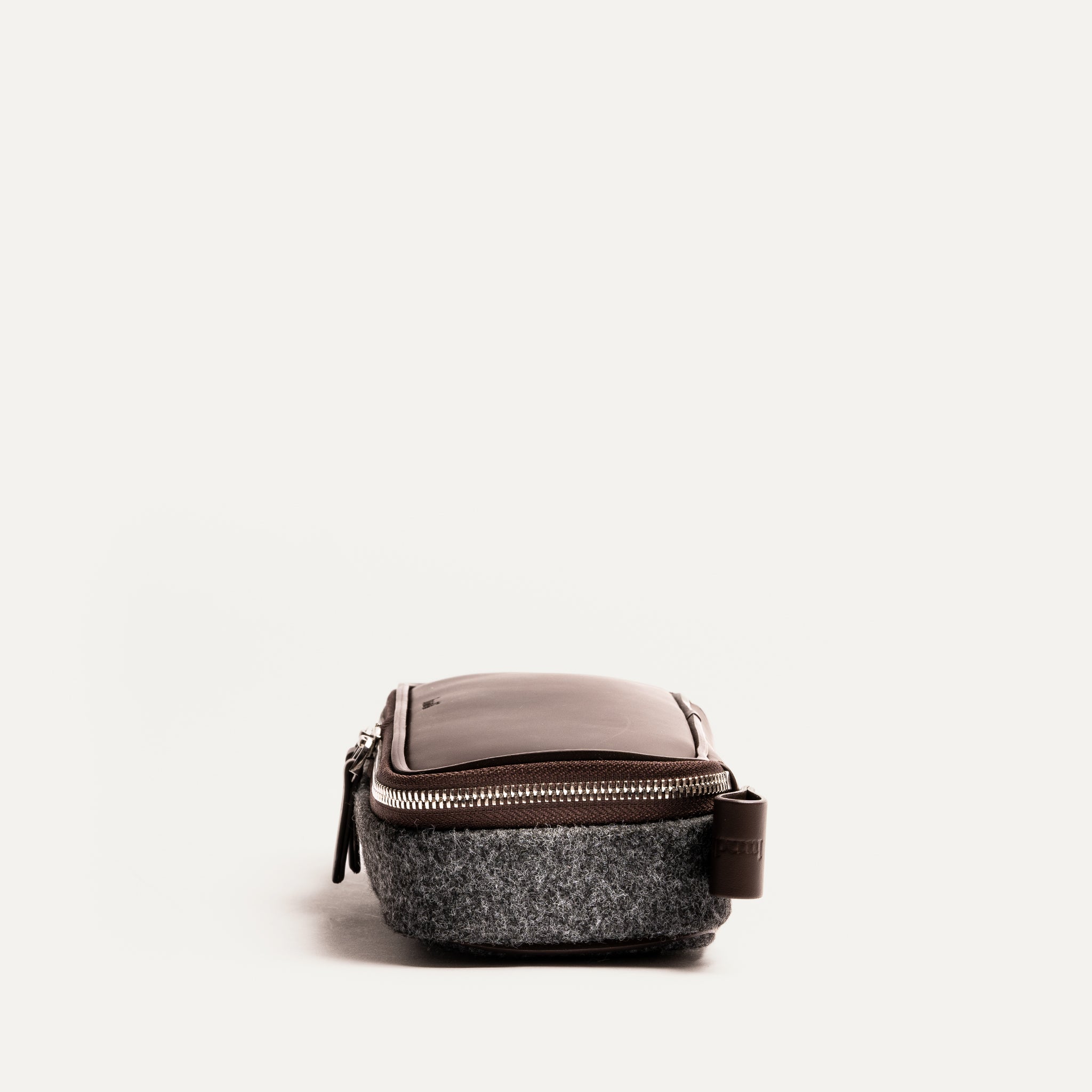 lundi Toiletry Bag | JULIET Brown