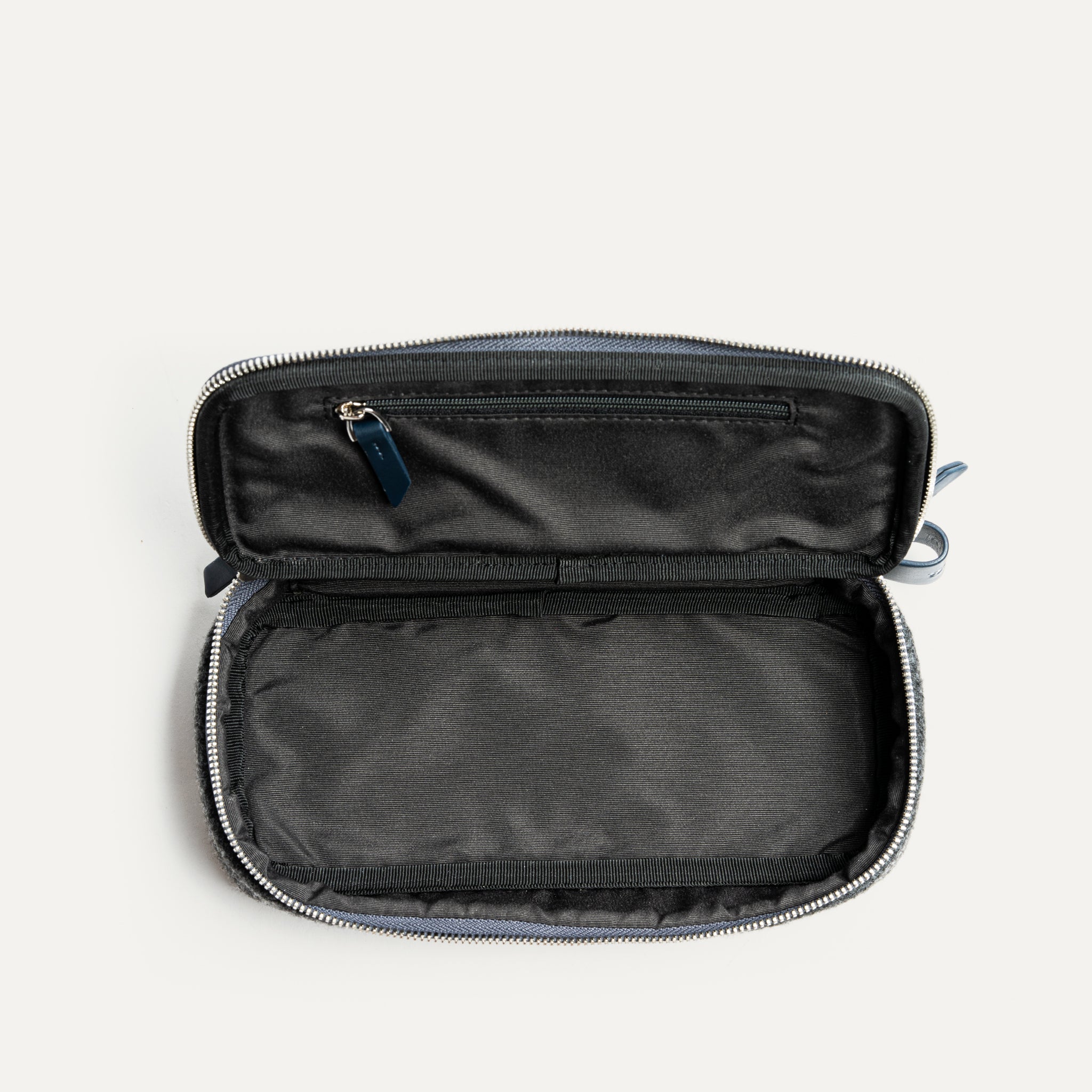 lundi Toiletry Bag | JULIET Navy