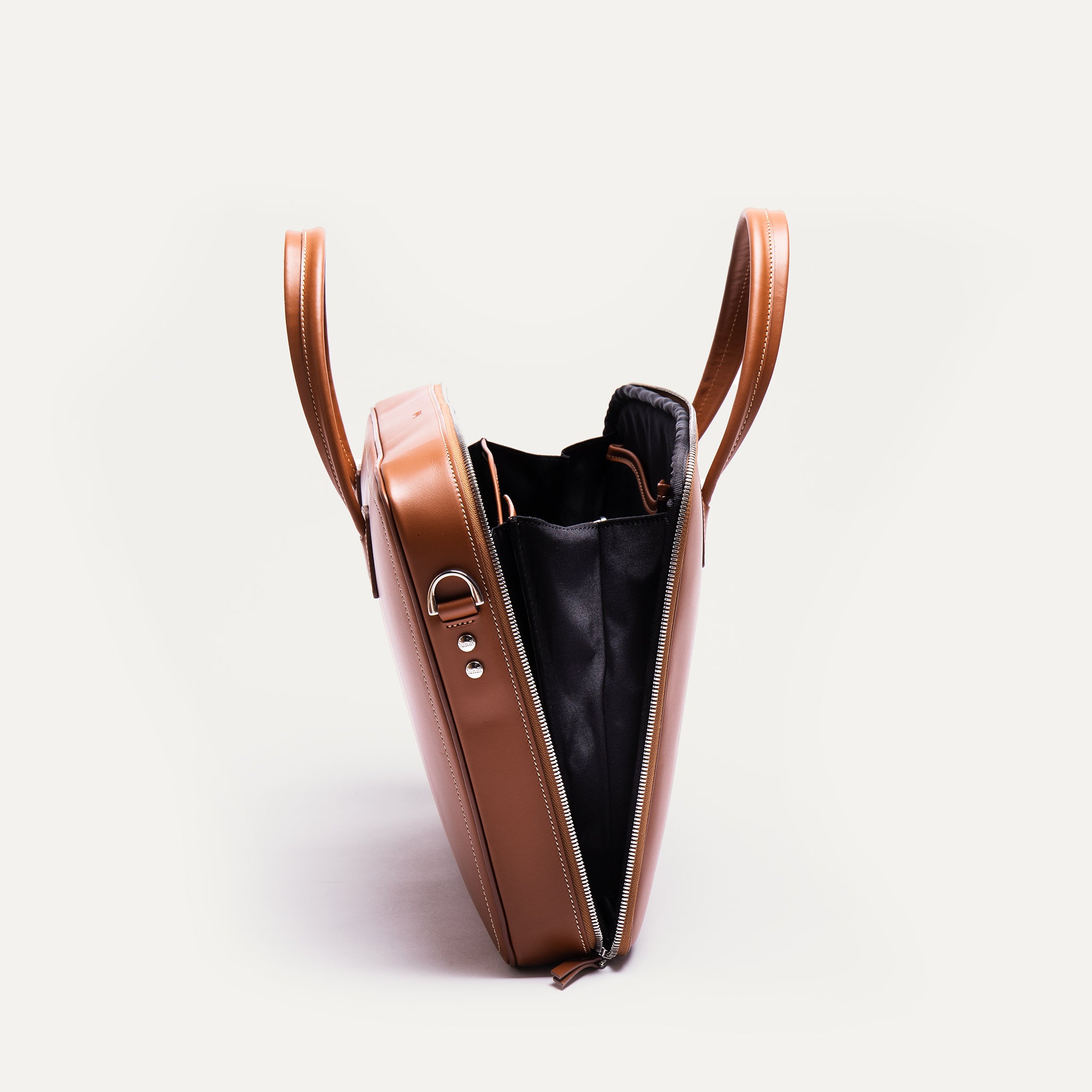 Sac en cuir pour ordinateur jusqu'à 17 pouces | lundi - ALESSANDRO
