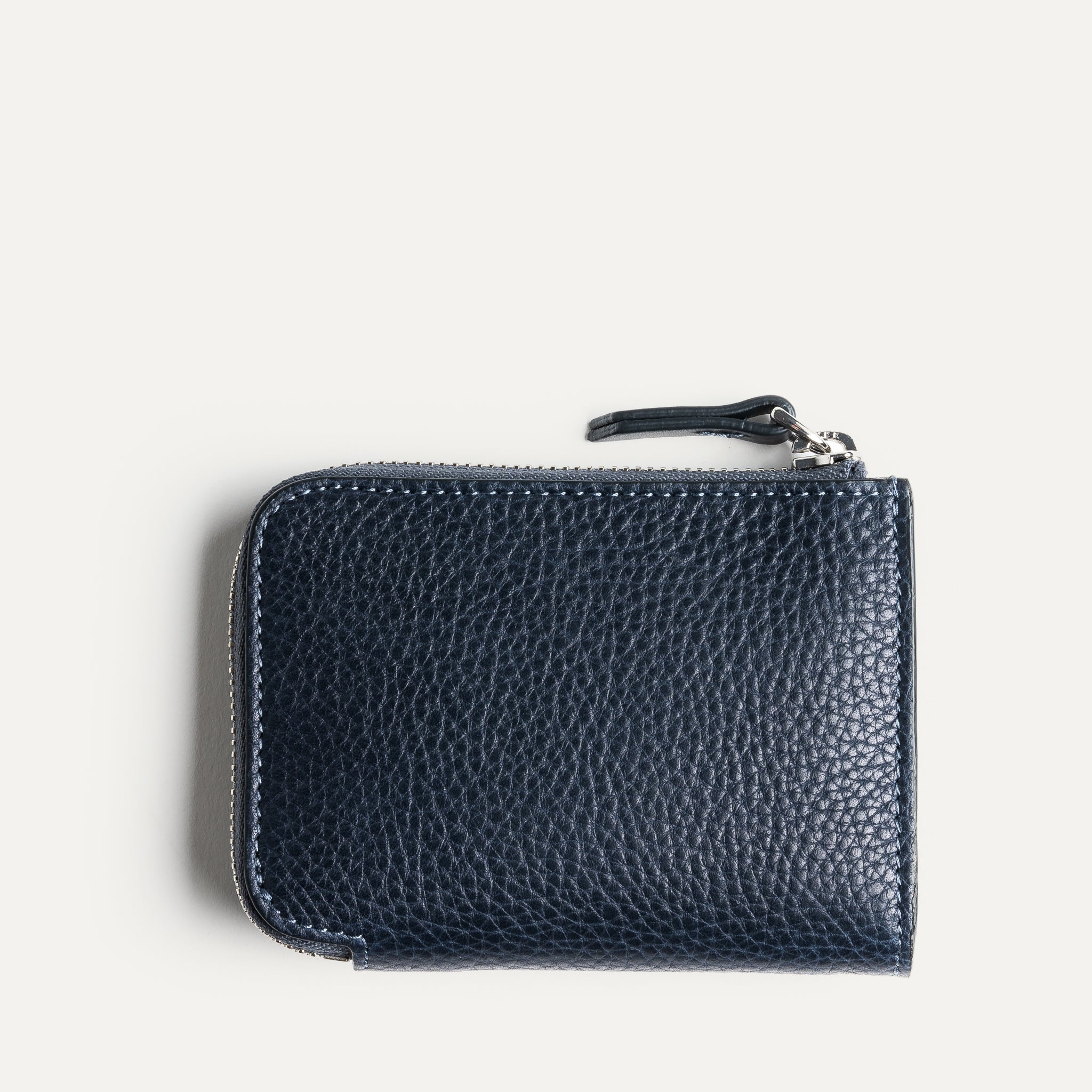 Navy grained leather wallet, closed with a zip, lundi Clovis