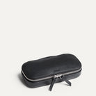 Trousse de toilette en cuir grainé noir et intérieur en Alcantara