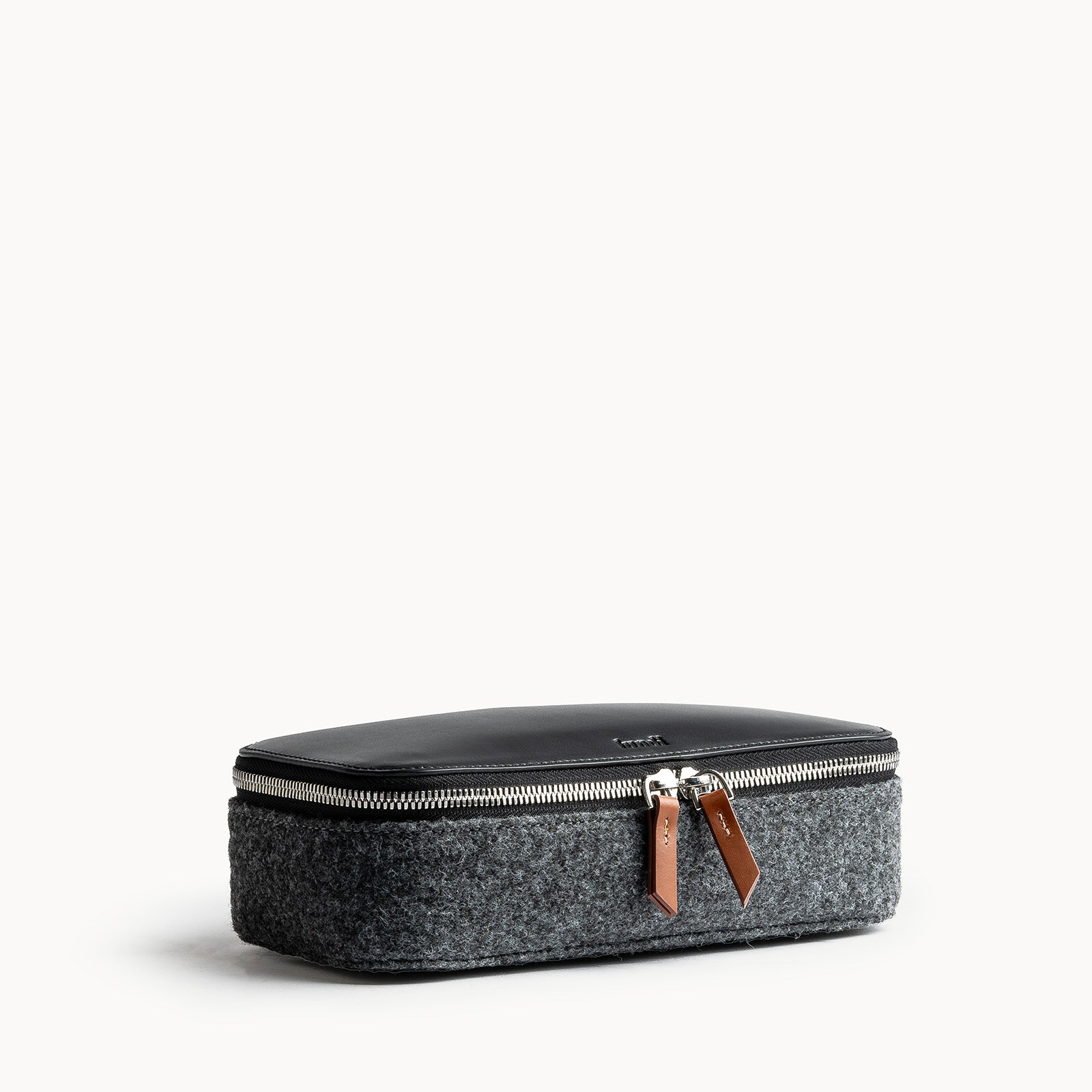 Discover our full collection – lundi