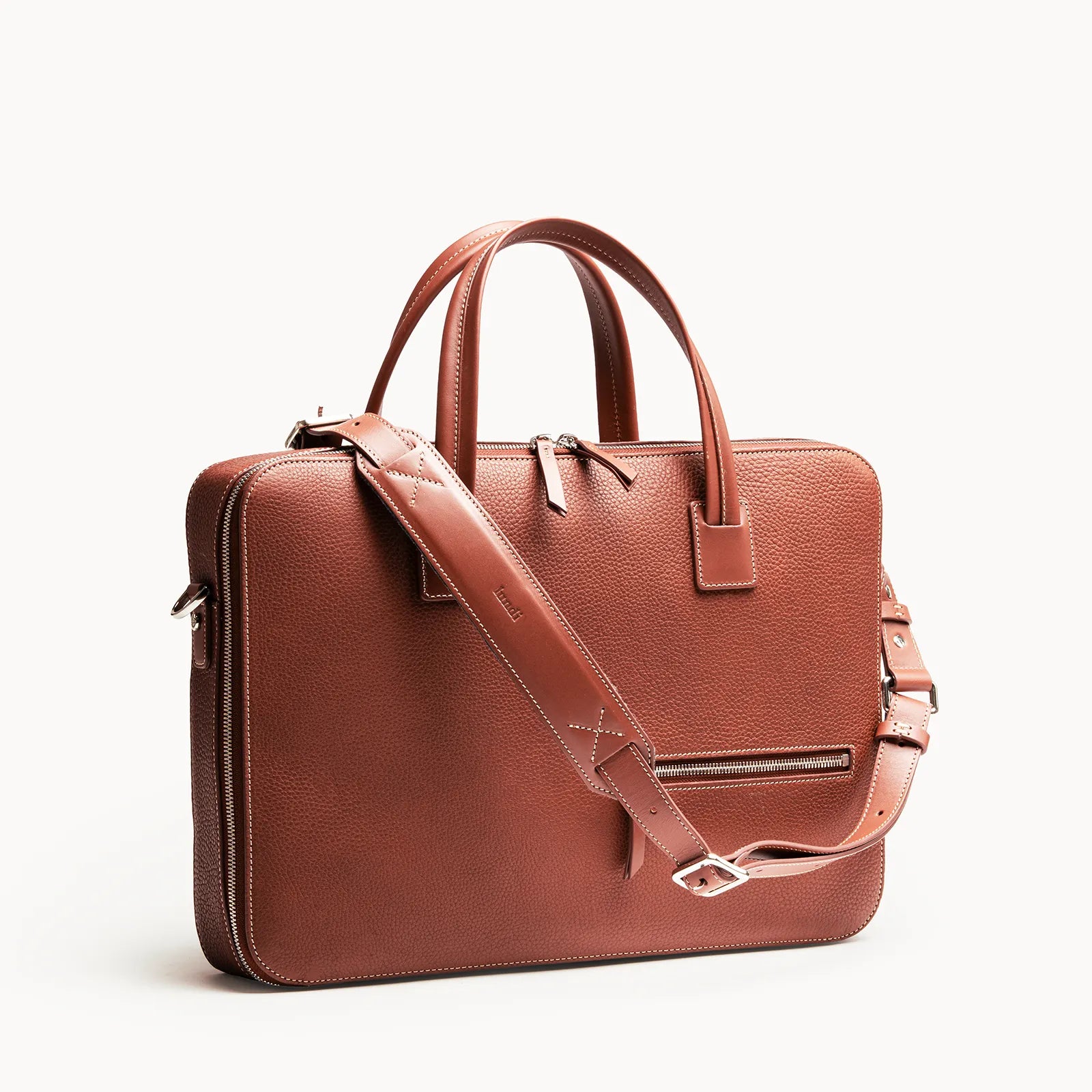 ナチュラルレザー　briefcase OSCAR Cognac Leather Briefcase | Compact & Refined | lundi