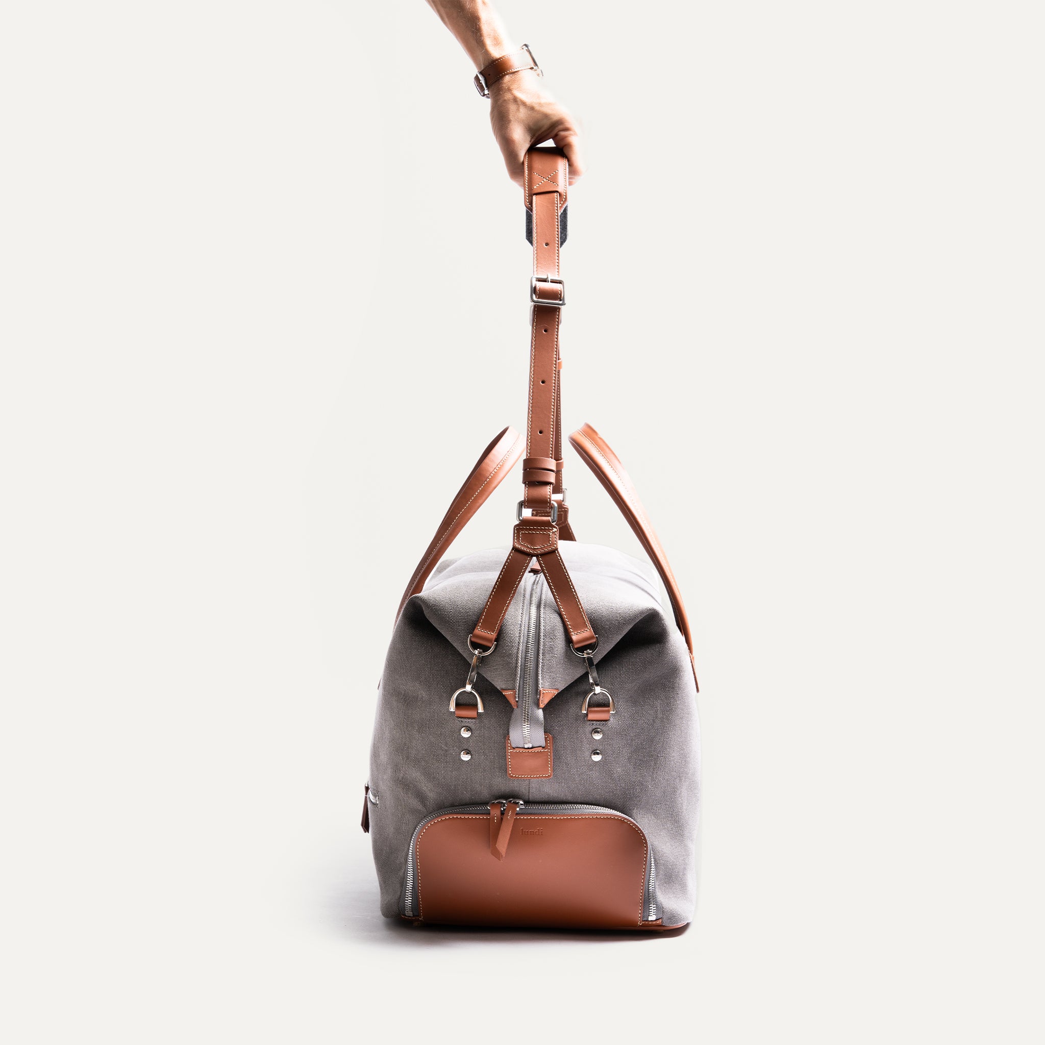 Canvas and leather travel bag for clothes and computer |lundi