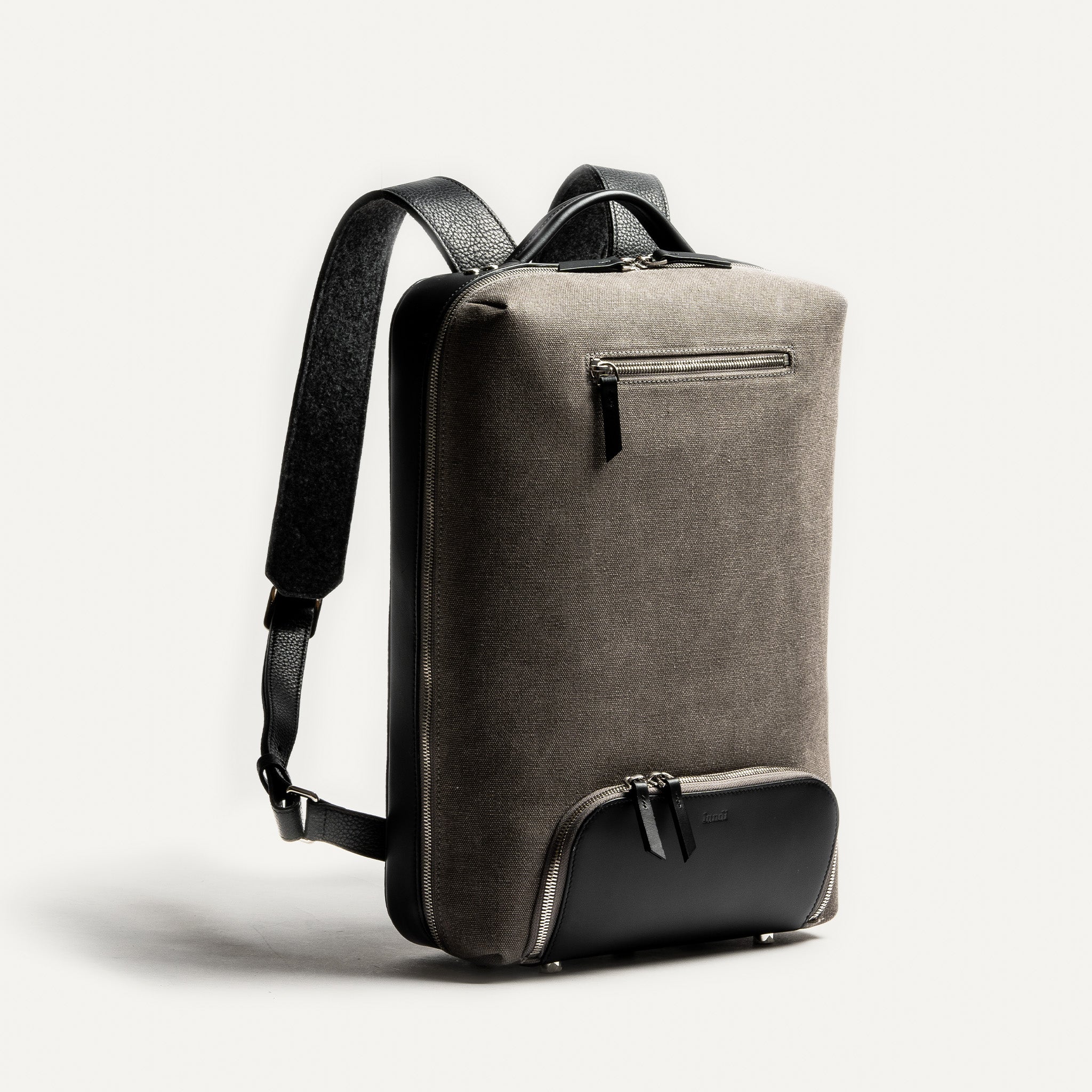RUBENS, Gray & Black | lundi Cotton and Leather One Day Backpack