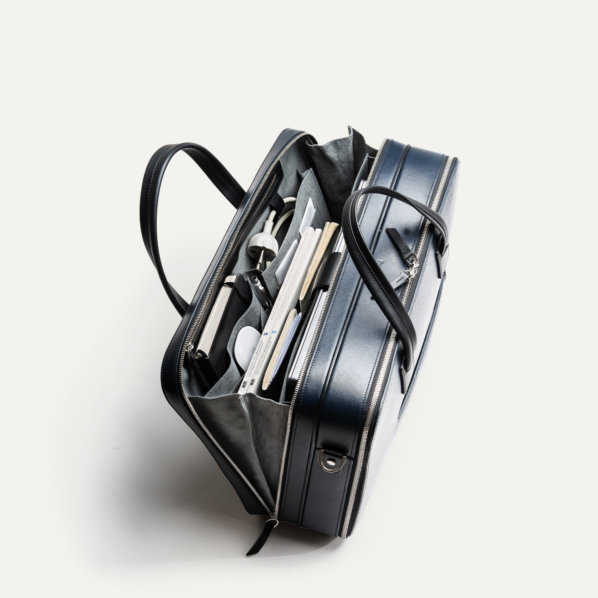 「lundi store 」 Saffiano leather laptop bag 13 to 17 inches | lundi - CARDIGNAC