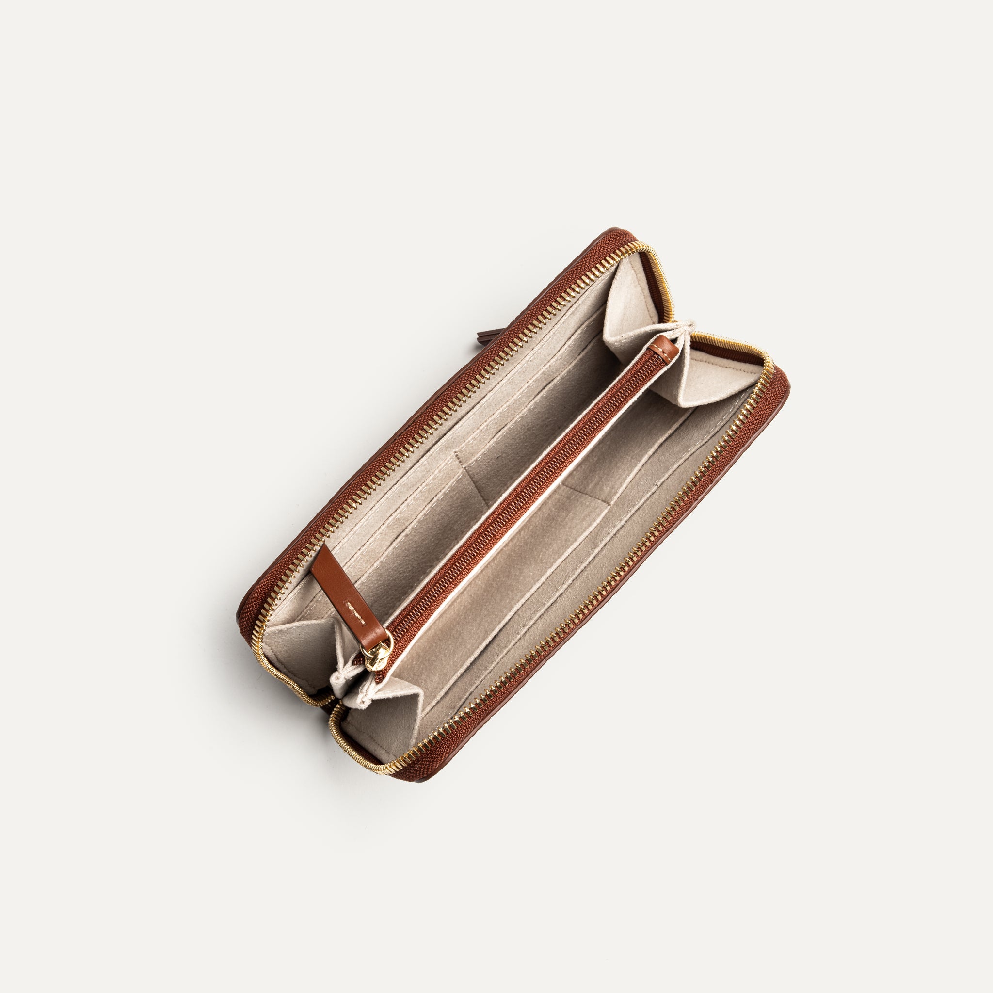 intérieur en Alcantara compagnon cuir femme