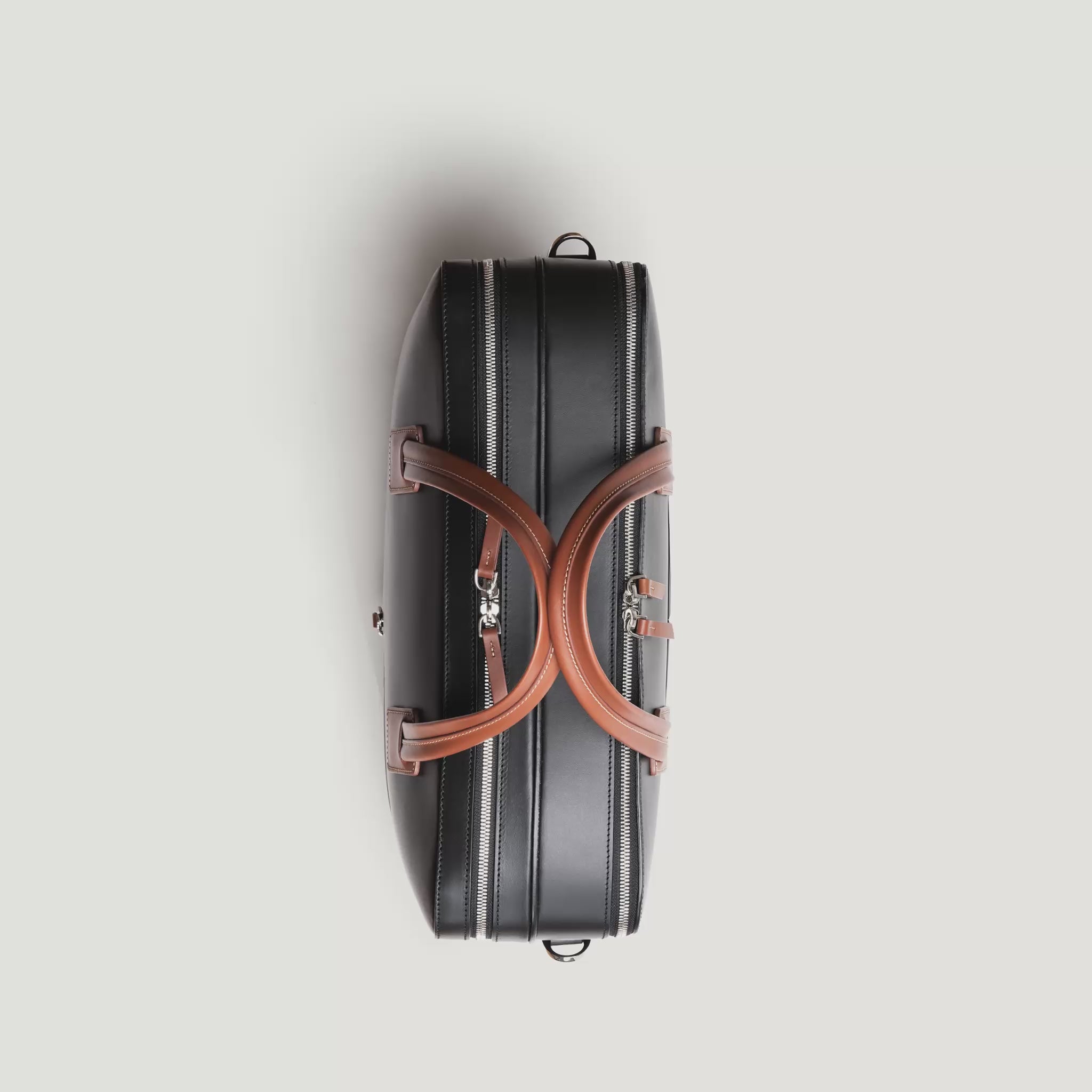「lundi store 」 Leather travel computer bag for 2 days | lundi BELLECOURT