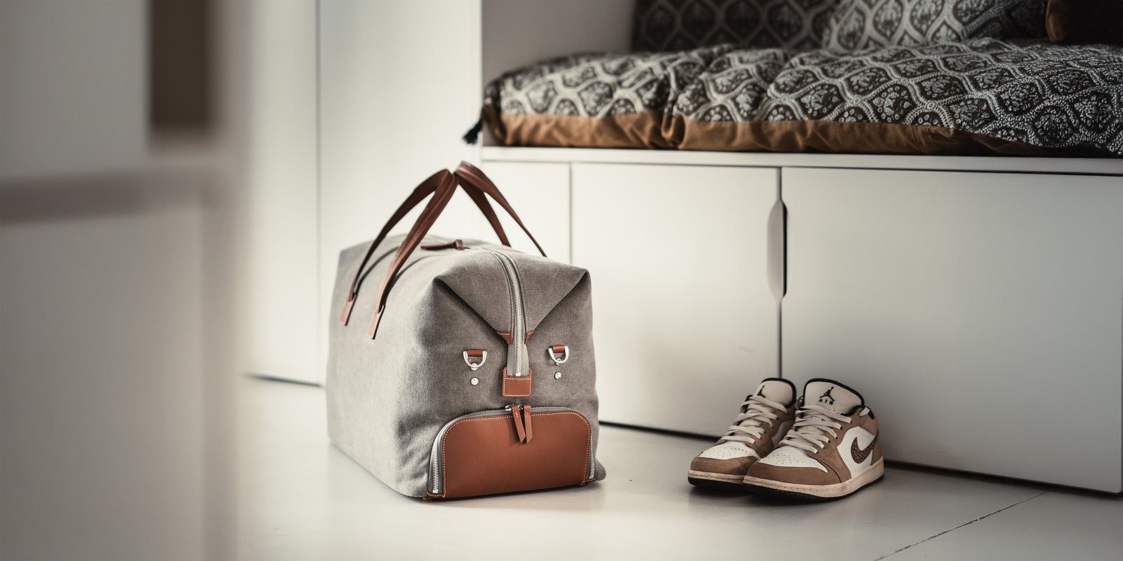 Travel bag ~ REMINGTON ~ Gray canvas & Cognac leather