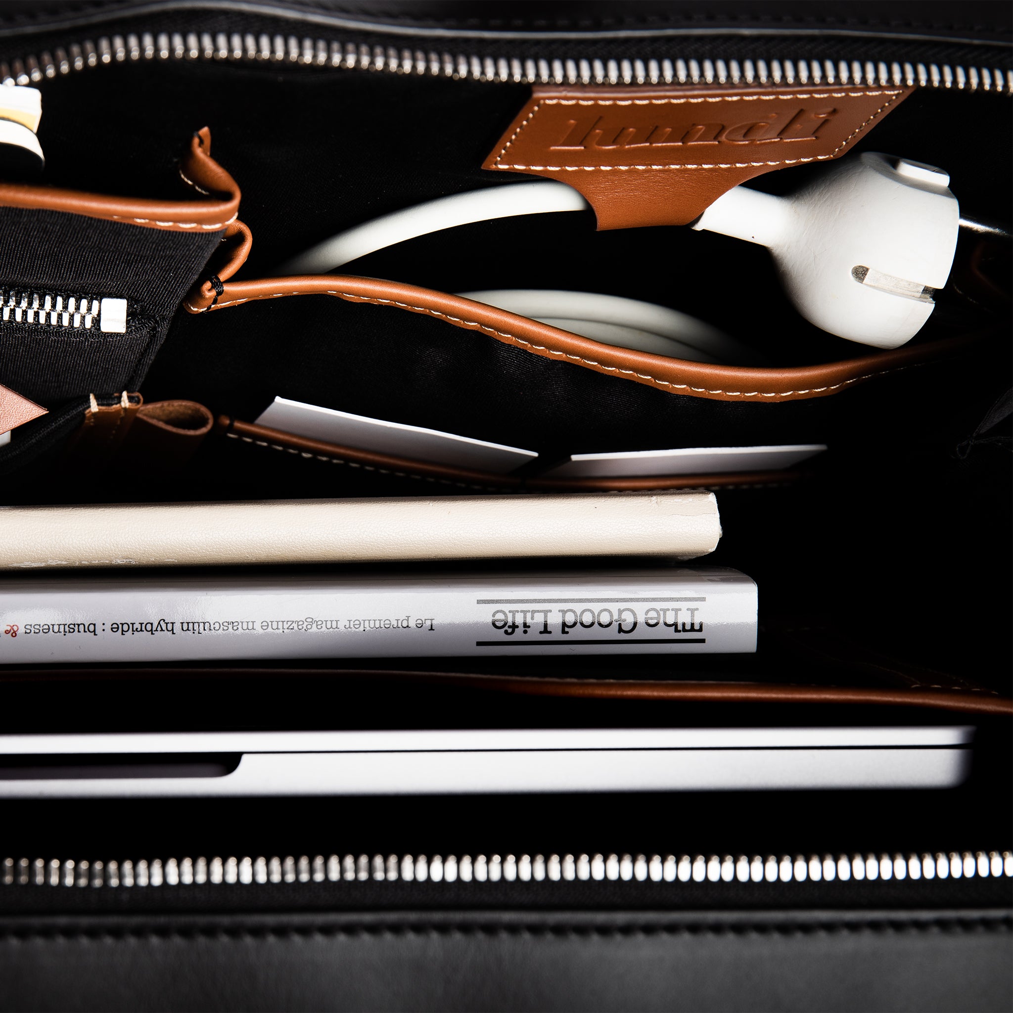 lundi 36-hour travel bag | BELLECOURT black & cognac