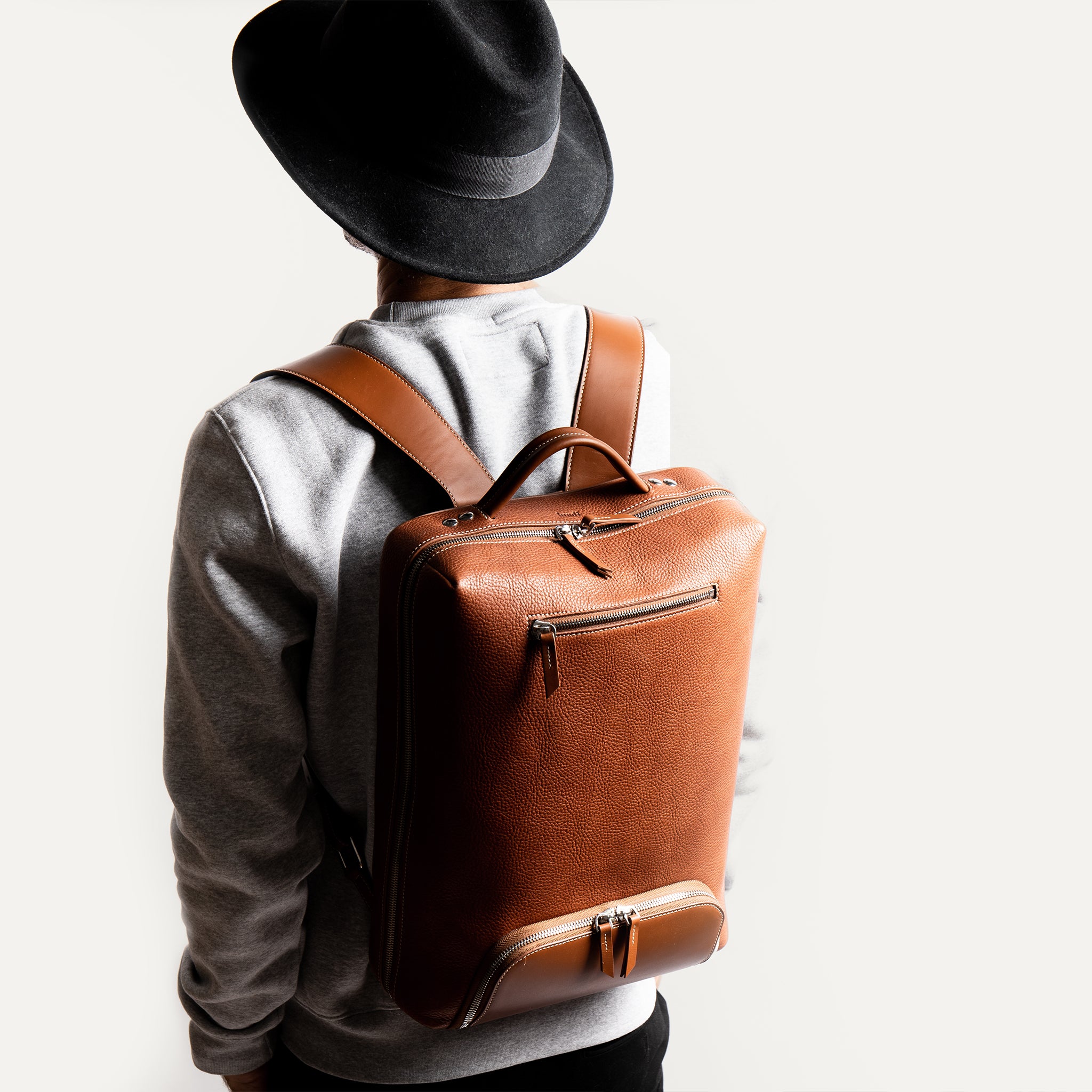lundi Leather Backpack | GIANI Cognac