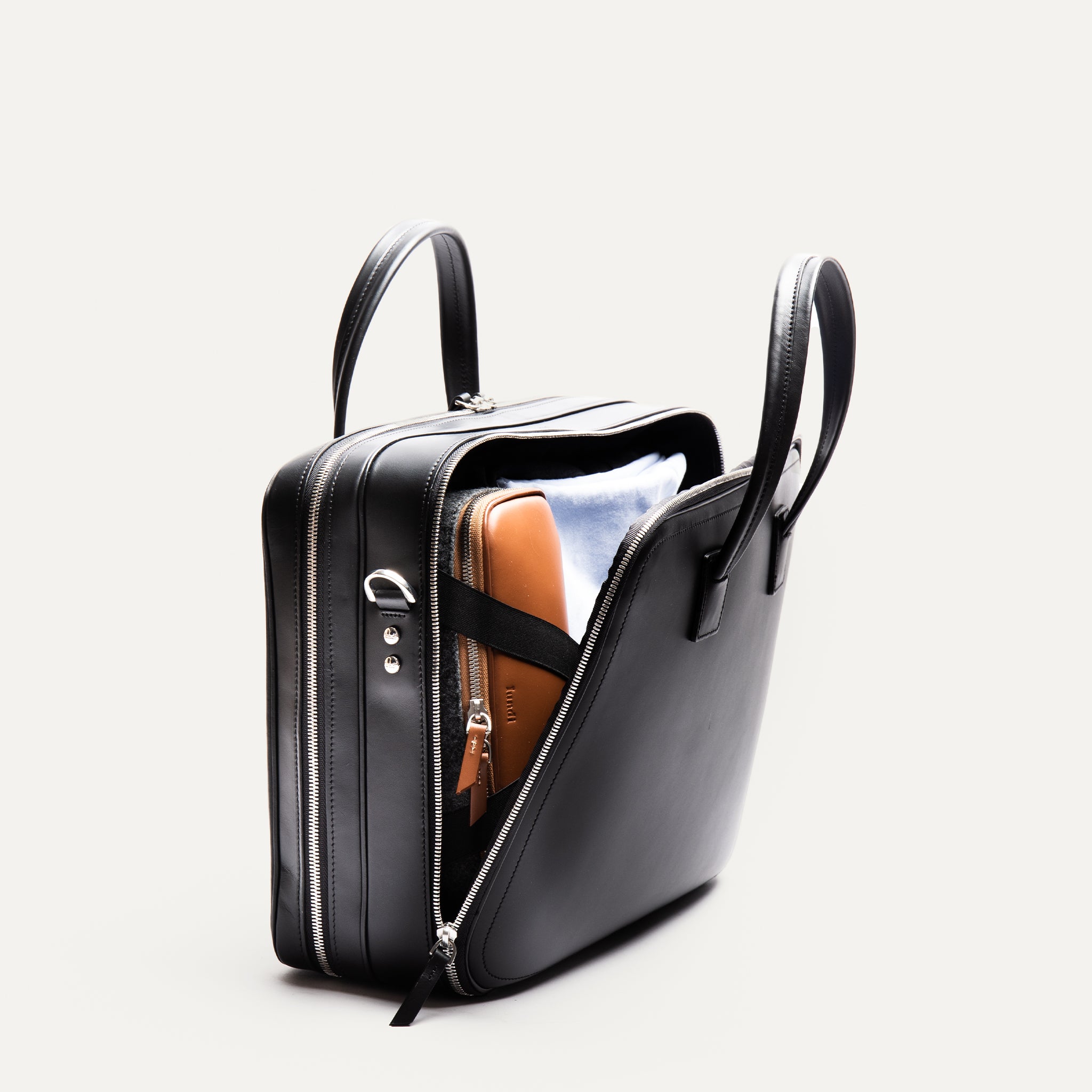 BELLECOURT - Black | Sac ordinateur 36 heures lundi en cuir lisse