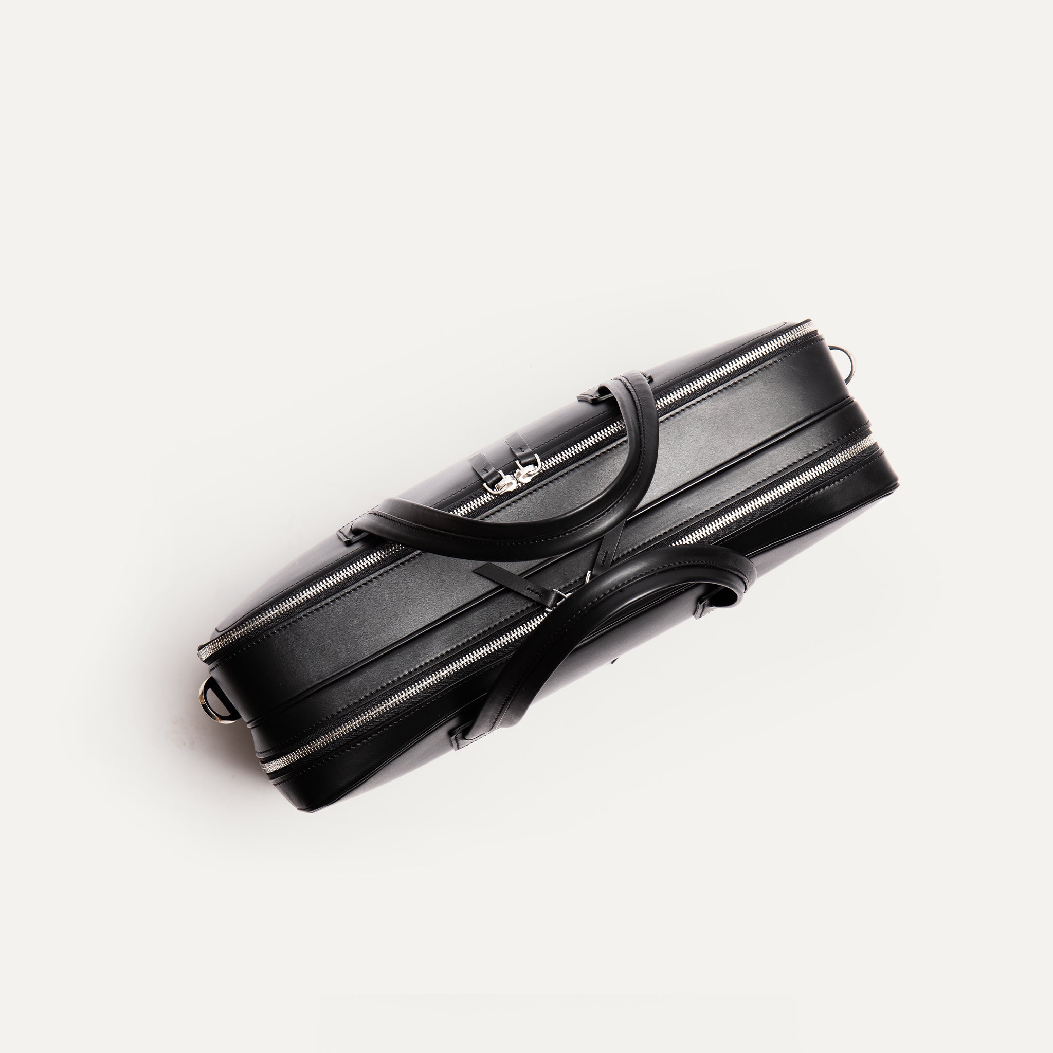 lundi 36-hour travel bag | BELLECOURT black